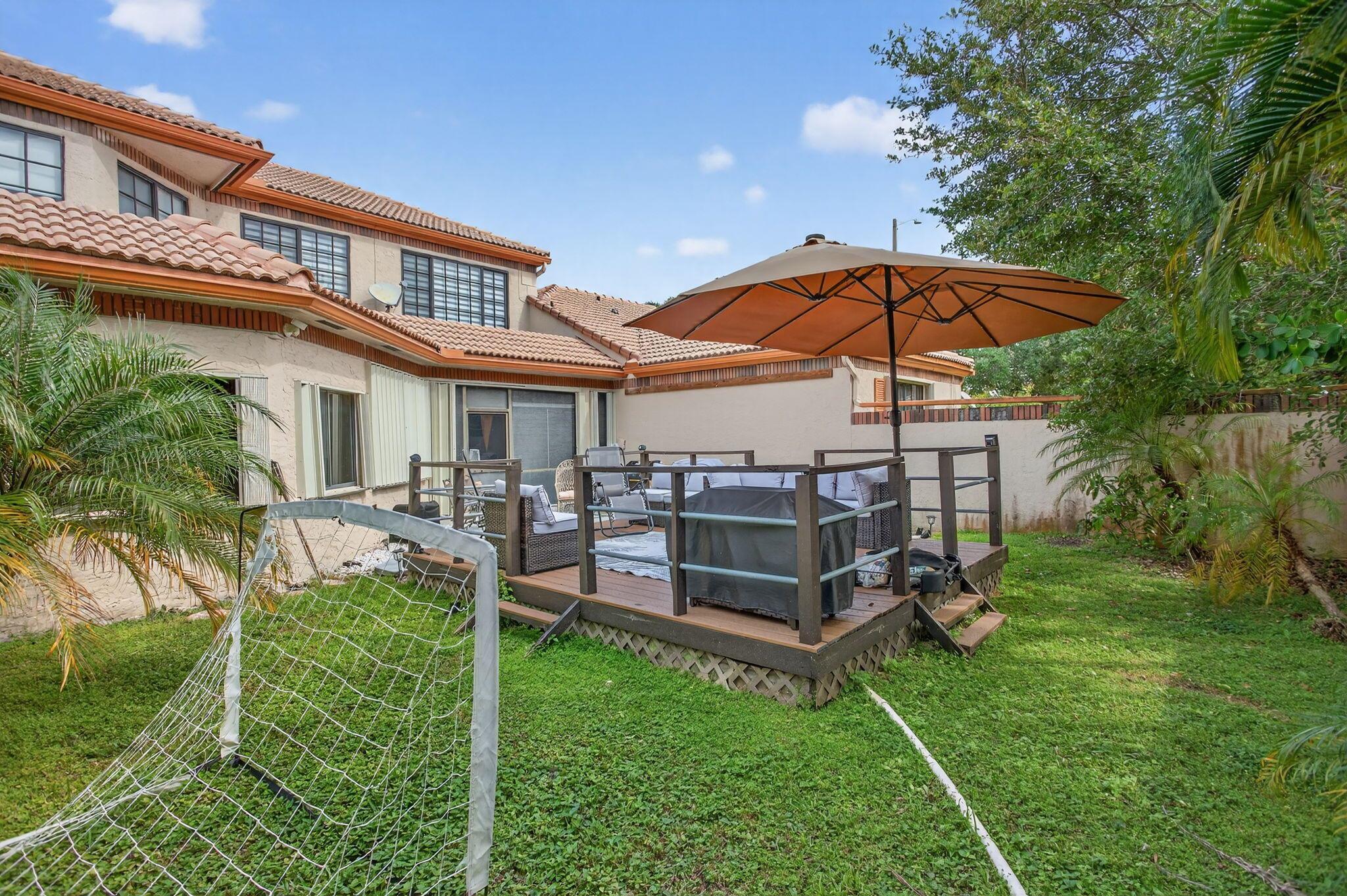 GLEN CONDOMINIUM 1 - Residential