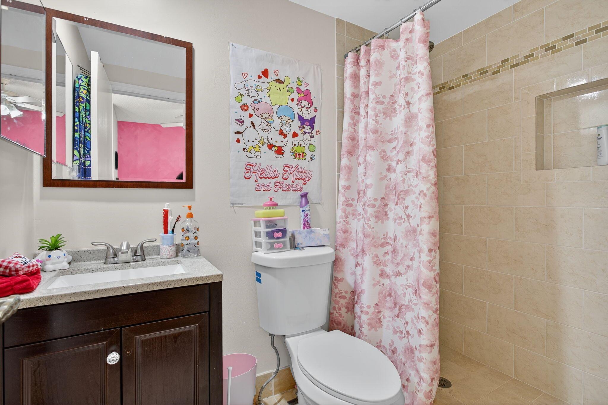 GLEN CONDOMINIUM 1 - Residential