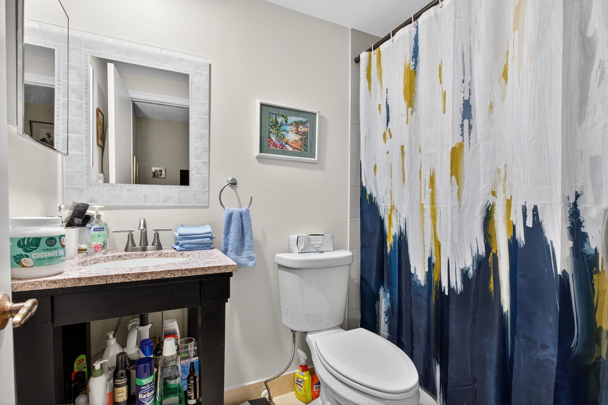 GLEN CONDOMINIUM 1 - Residential