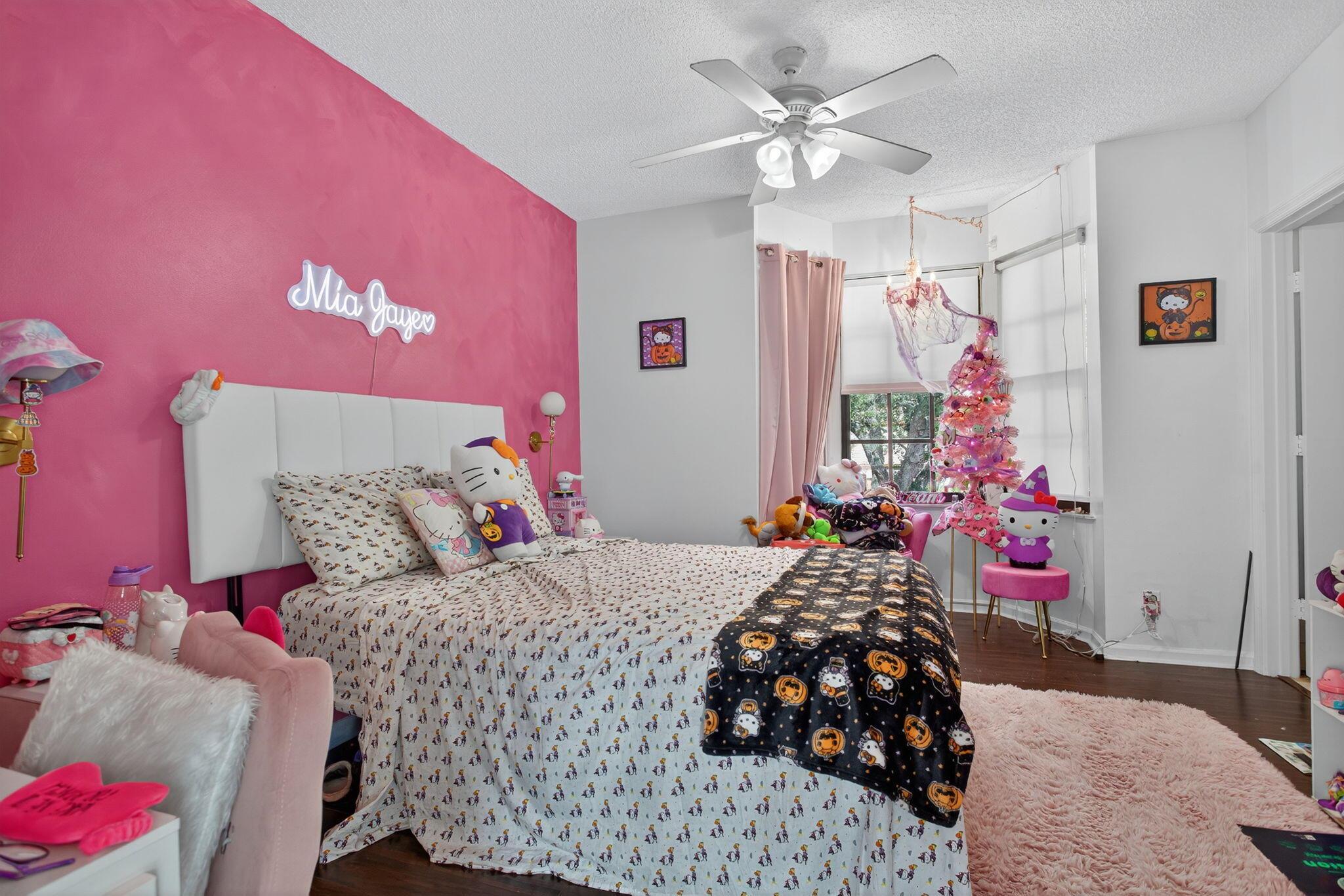 GLEN CONDOMINIUM 1 - Residential