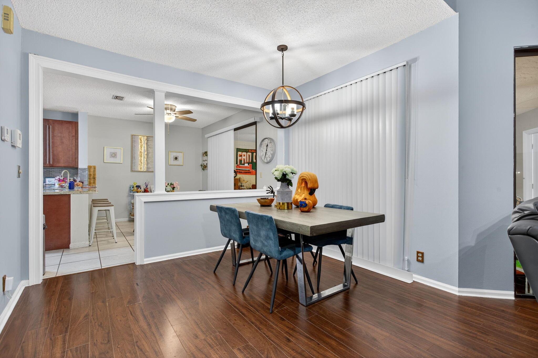 GLEN CONDOMINIUM 1 - Residential