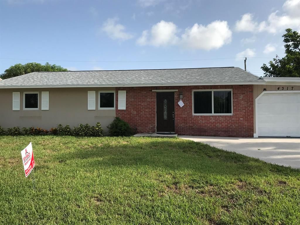 Photo of 4317 Applecrest Drive, Palm Beach Gardens, FL 33410 (MLS # R10795887)
