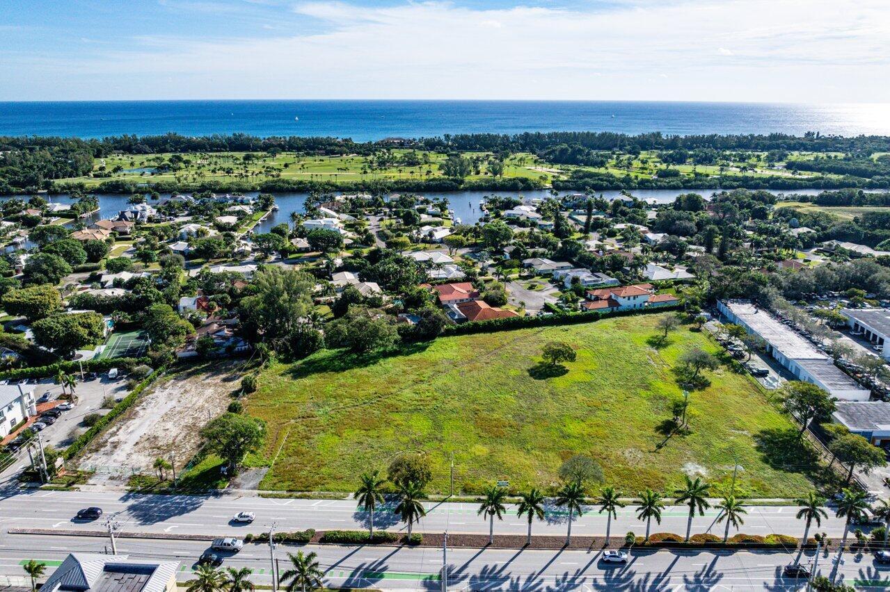 DELRAY BEACH ESTATES - Land