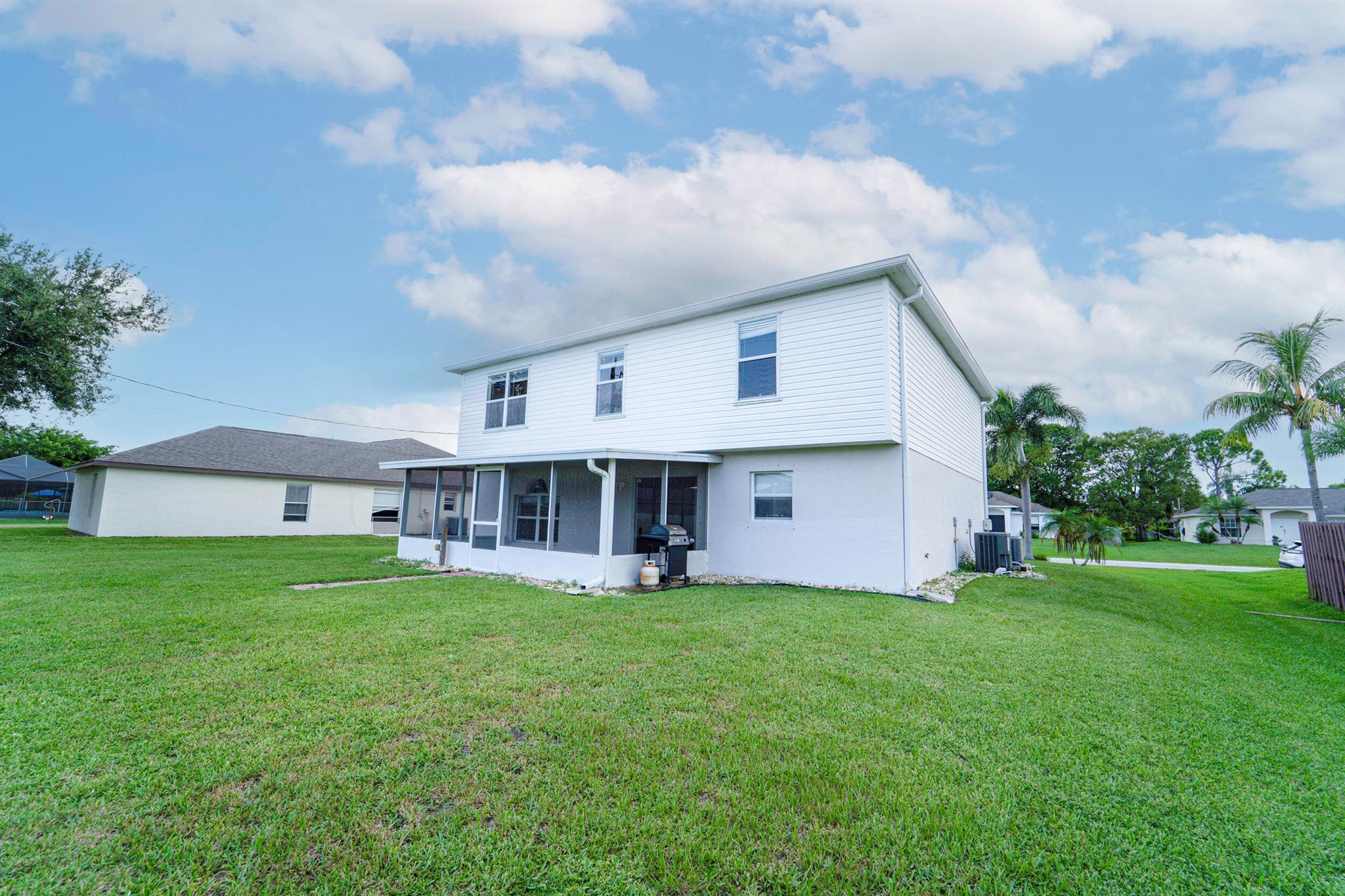 PORT ST LUCIE SECTION 8 - Residential