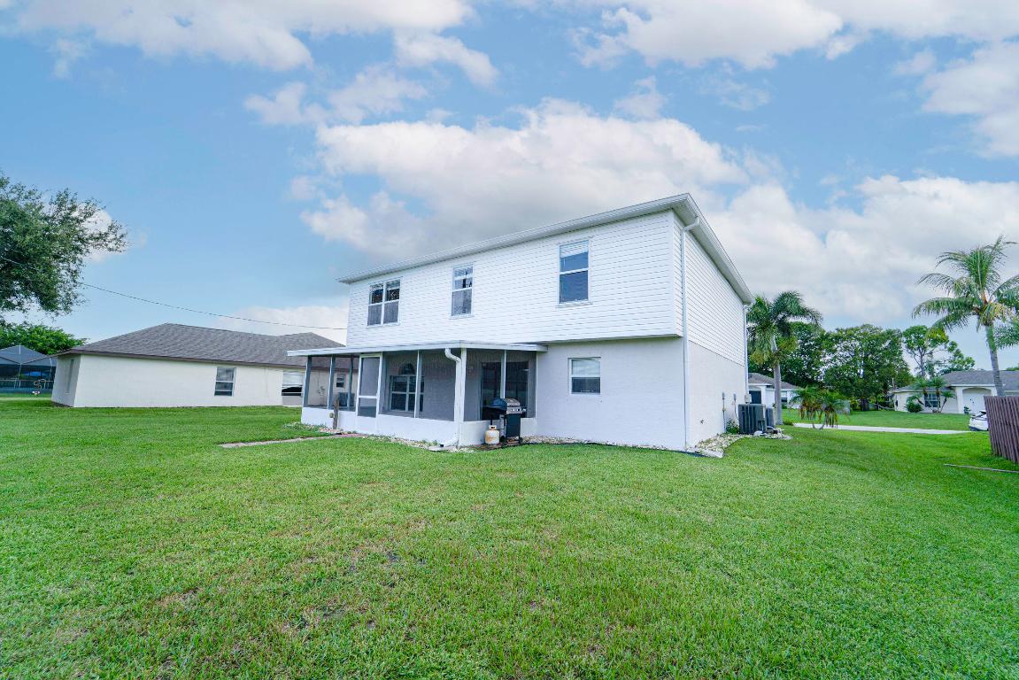 PORT ST LUCIE SECTION 8 - Residential