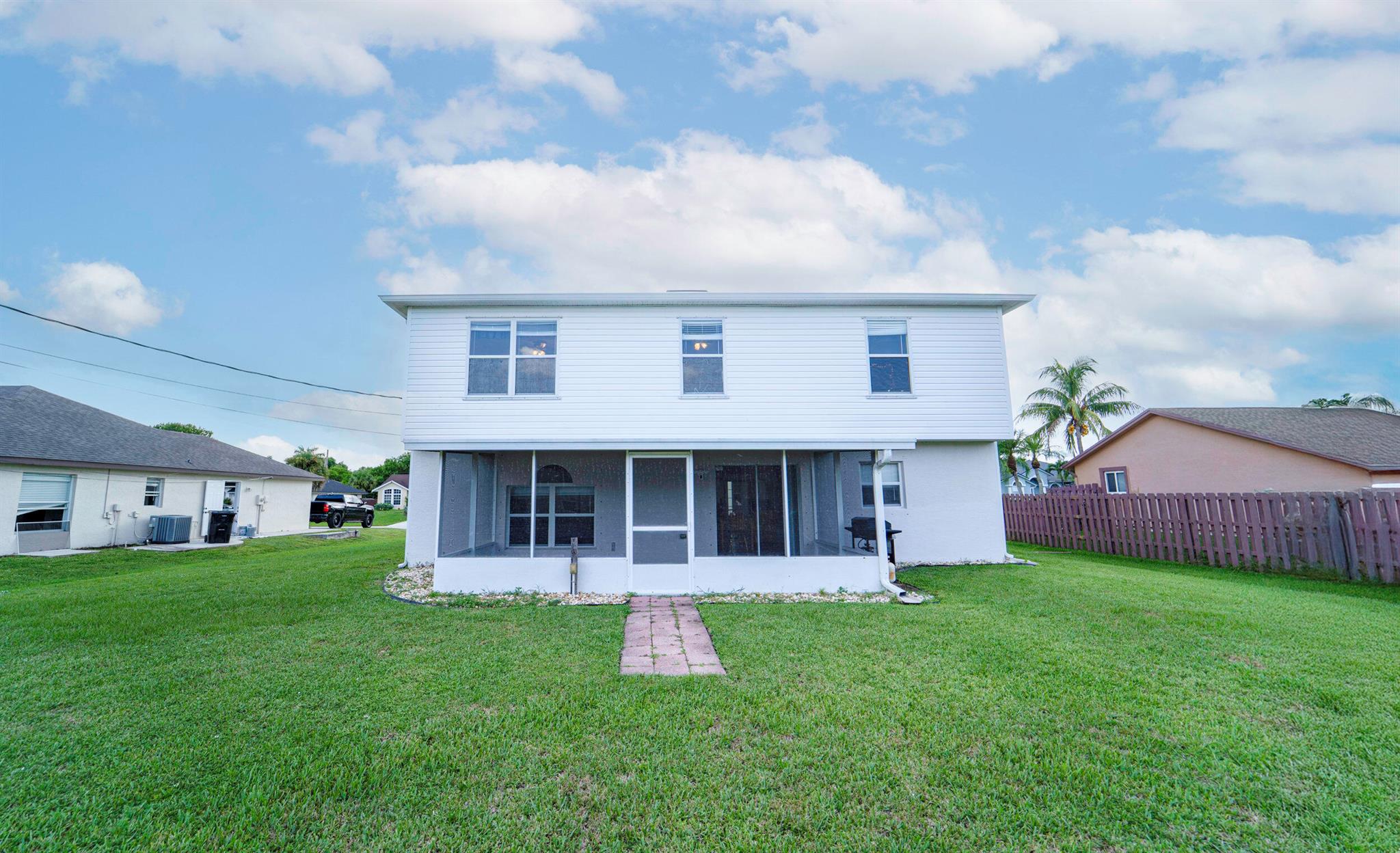 PORT ST LUCIE SECTION 8 - Residential