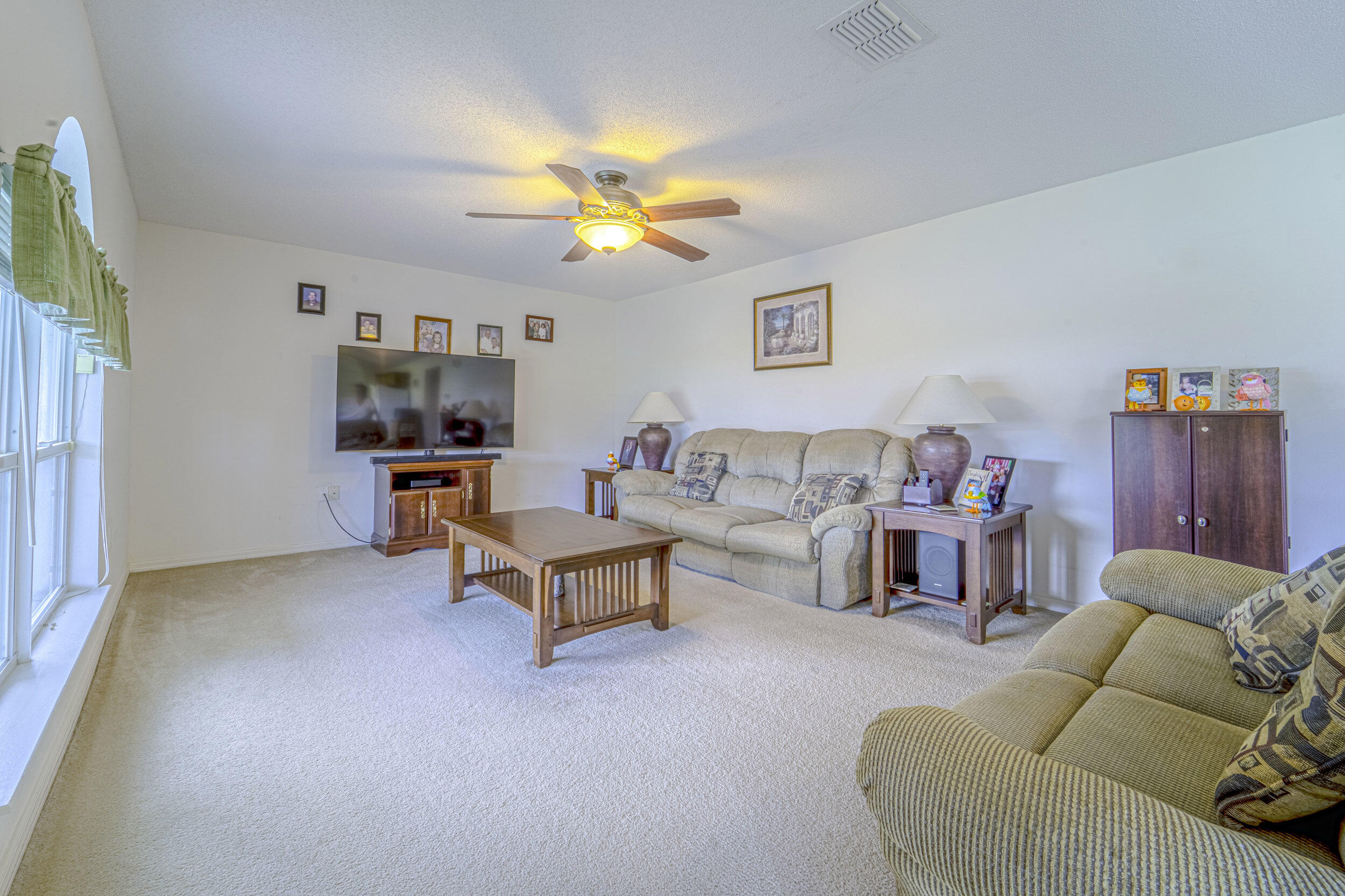 PORT ST LUCIE SECTION 8 - Residential