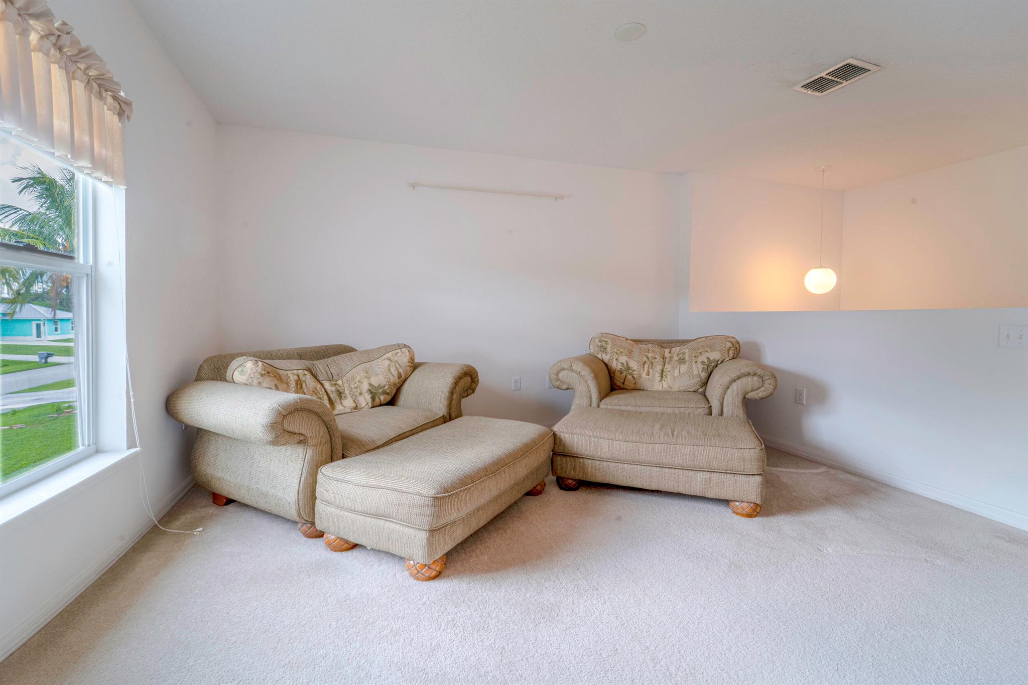 PORT ST LUCIE SECTION 8 - Residential