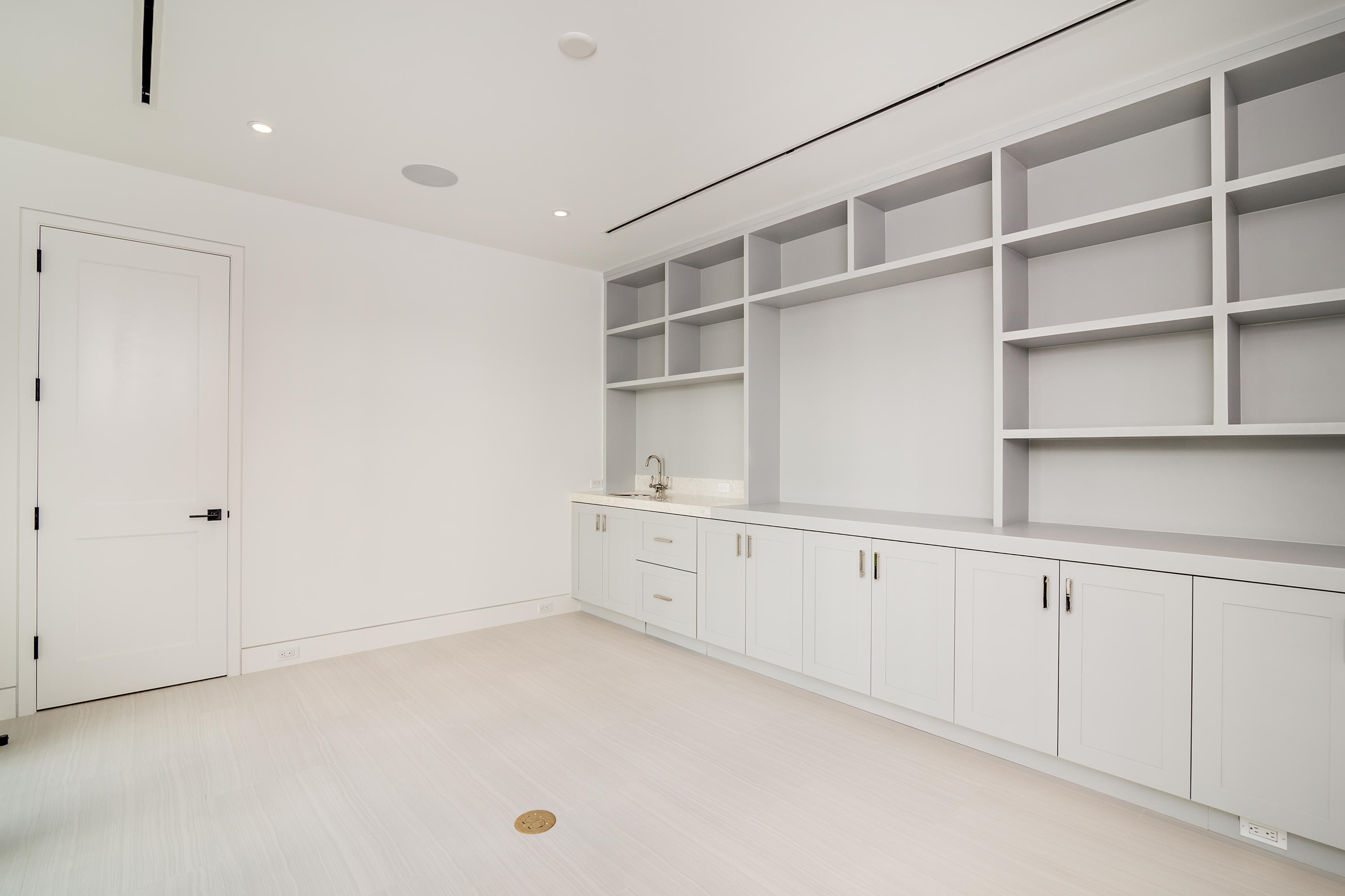 ROYAL PARK - Residential