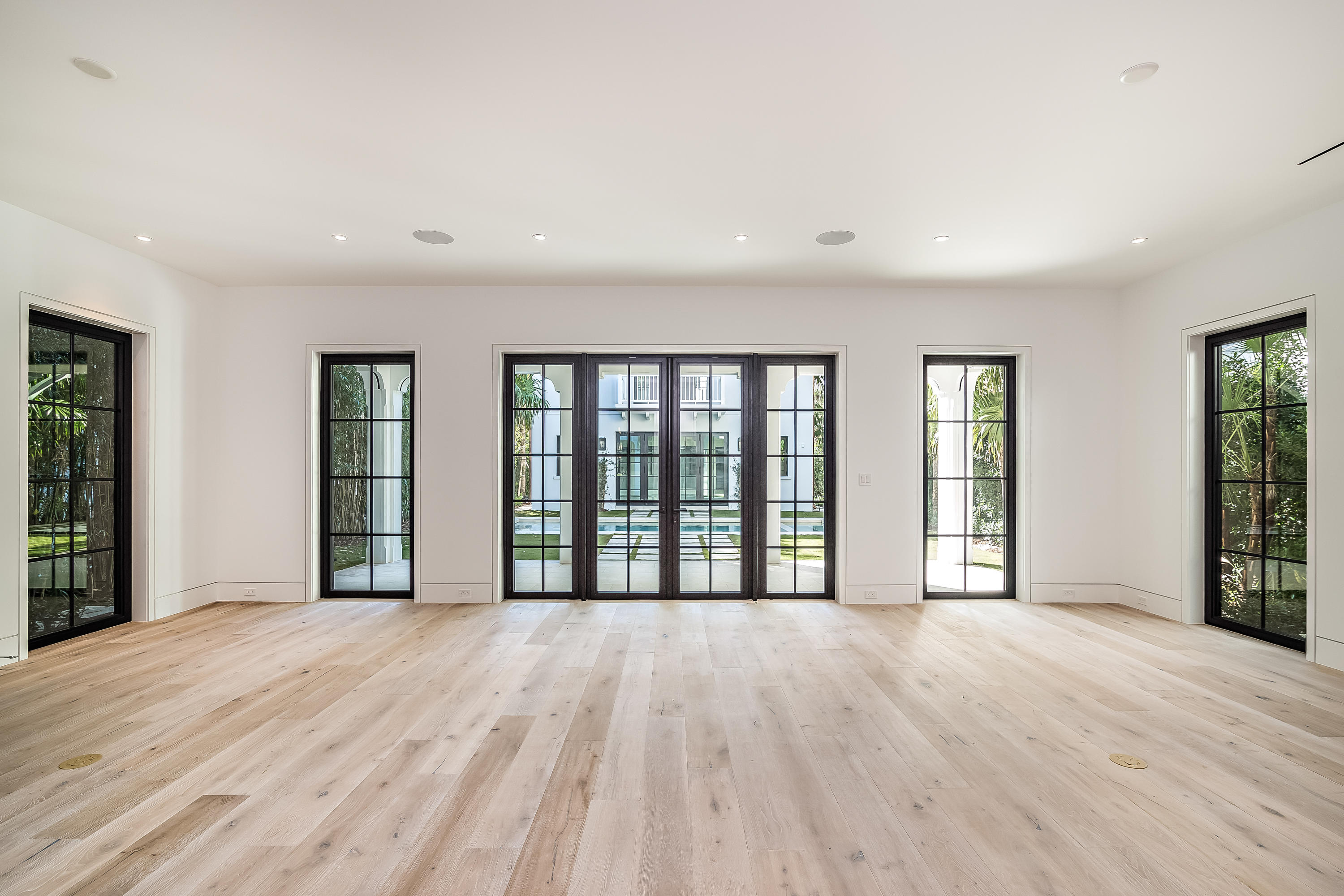 ROYAL PARK - Residential