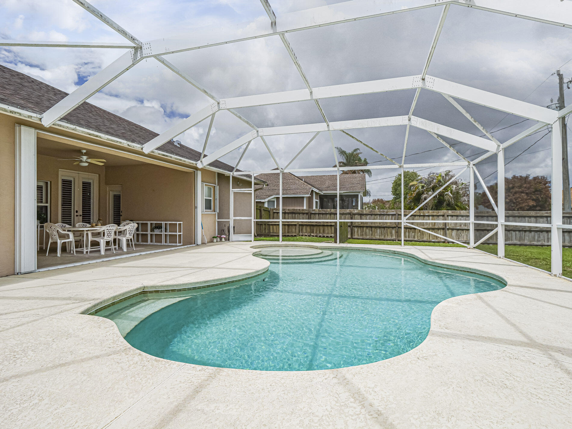 PORT ST LUCIE SECTION 4 - Residential
