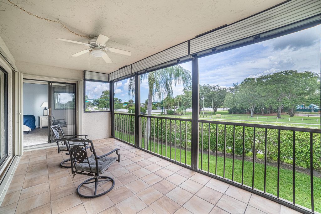 Photo of 102 Wingfoot Drive #D, Jupiter, FL 33458 (MLS # R11155324)