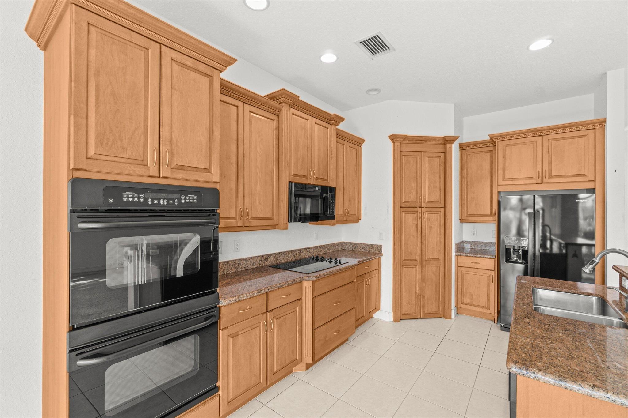 CANYON LAKES 1 - Residential