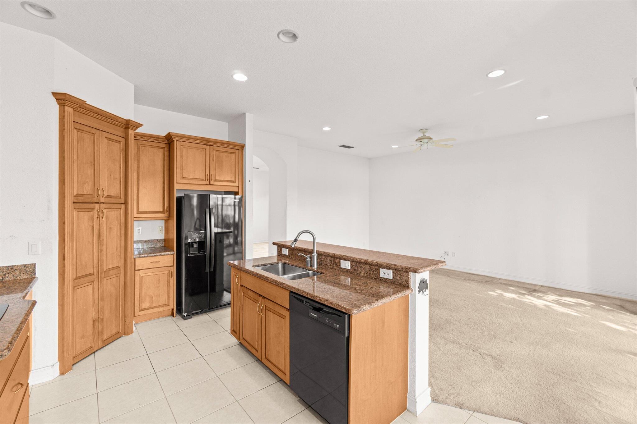 CANYON LAKES 1 - Residential