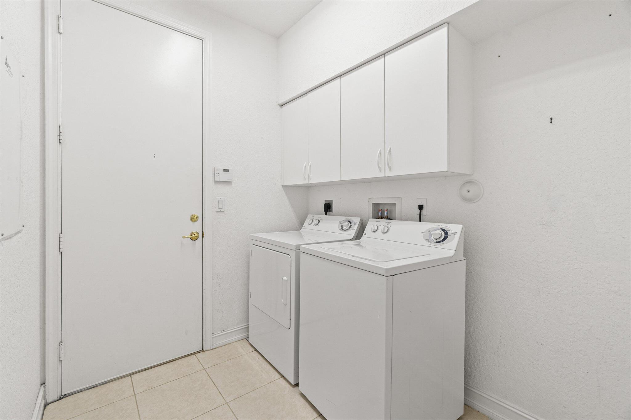 CANYON LAKES 1 - Residential