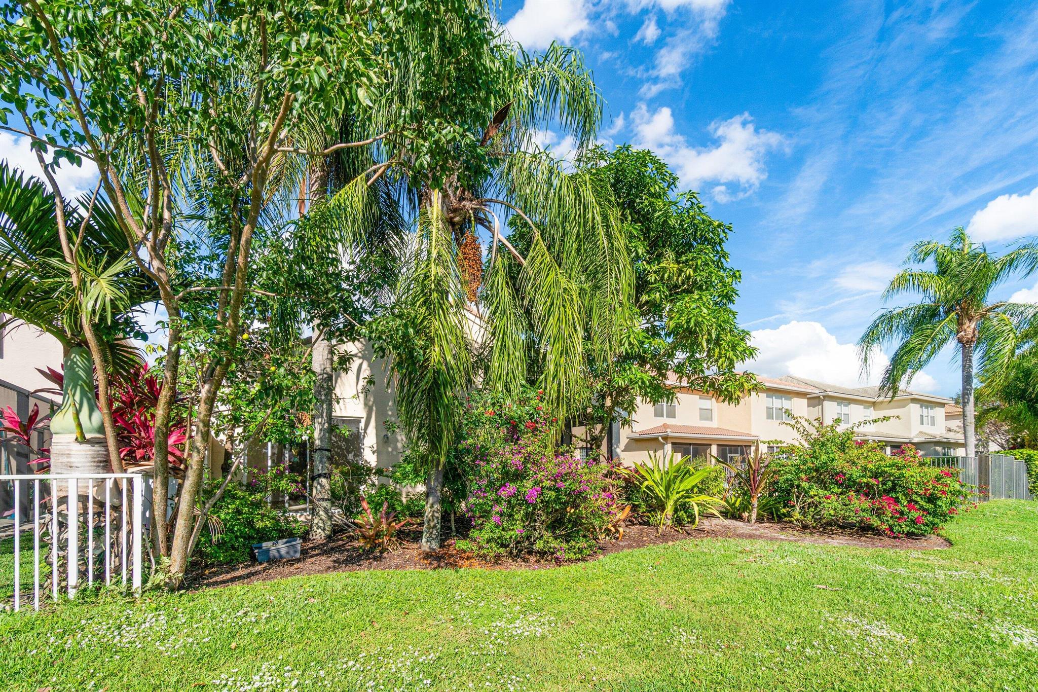 CANYON LAKES 1 - Residential