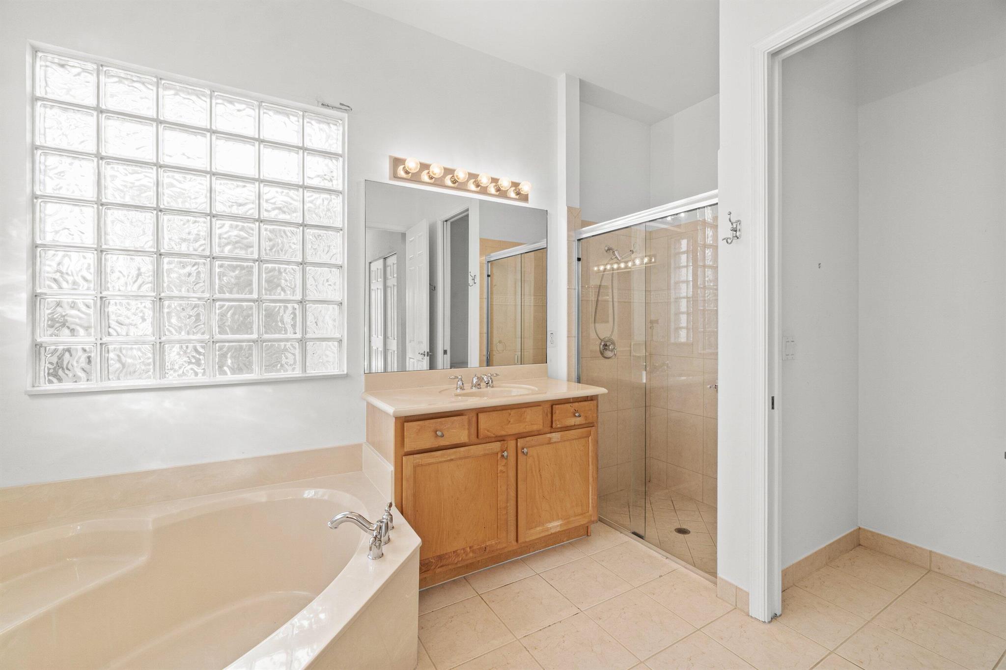 CANYON LAKES 1 - Residential