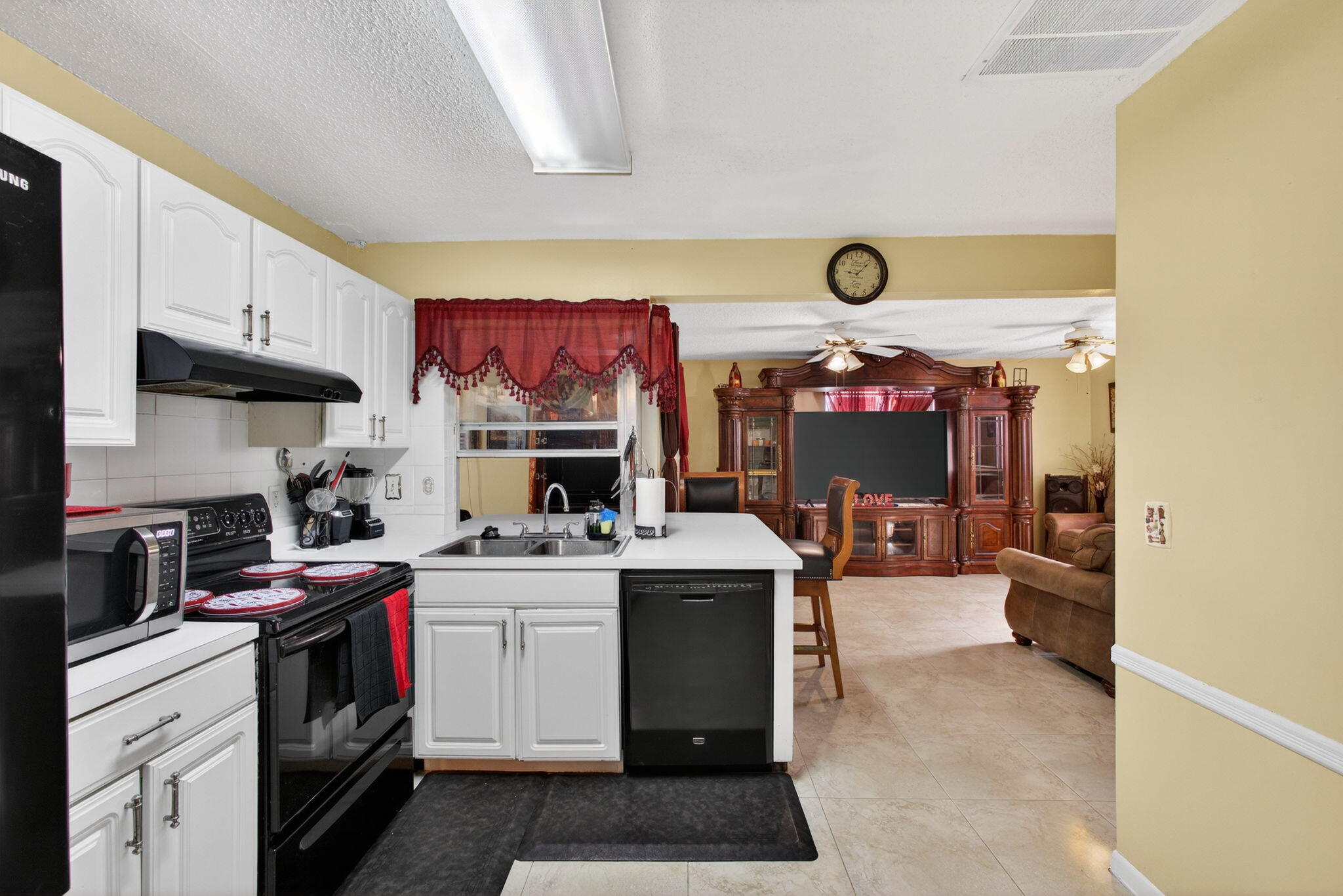 WESTFIELD AT WPB - Residential