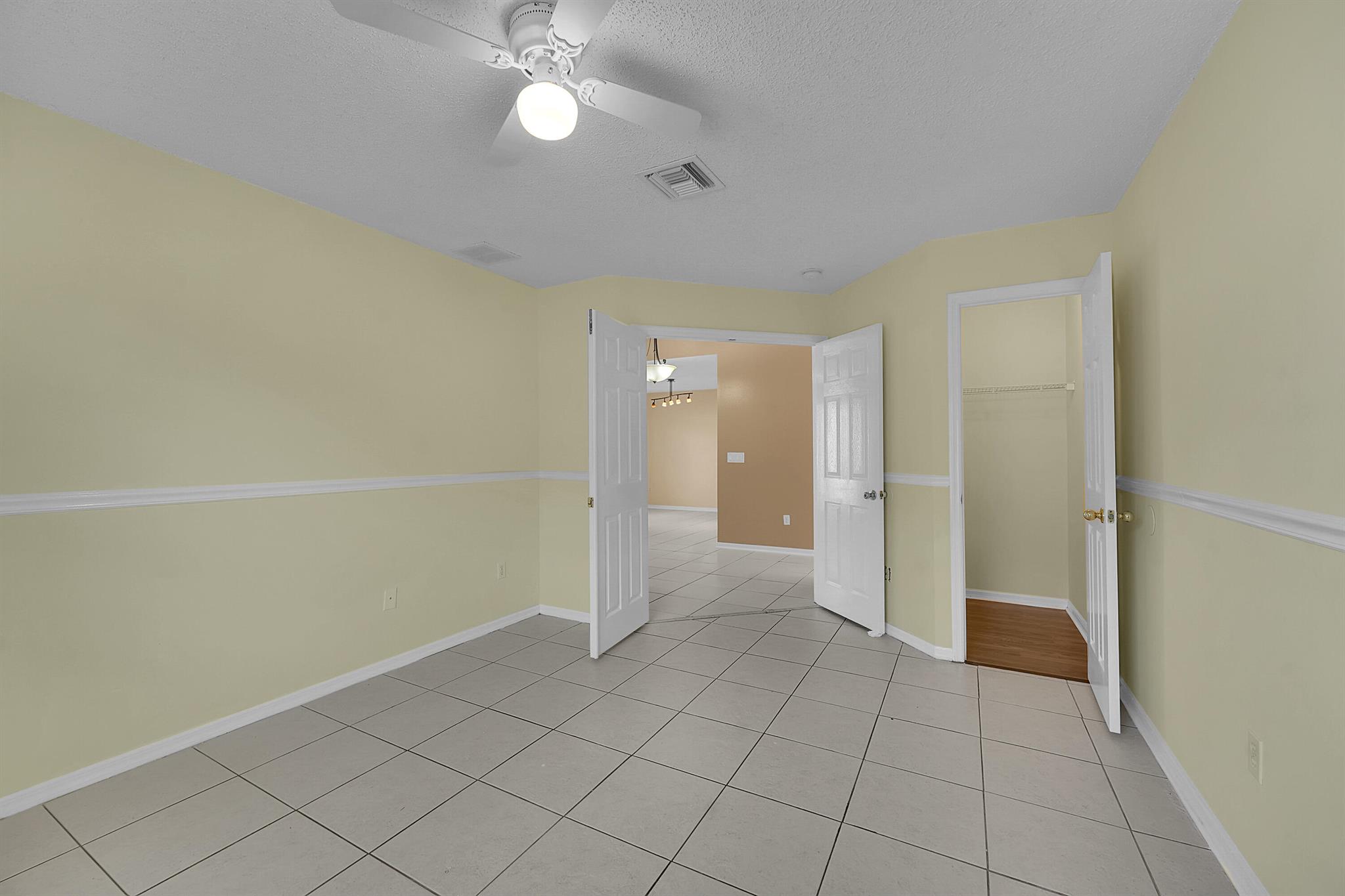 PORT ST LUCIE SECTION 18 - Residential Lease