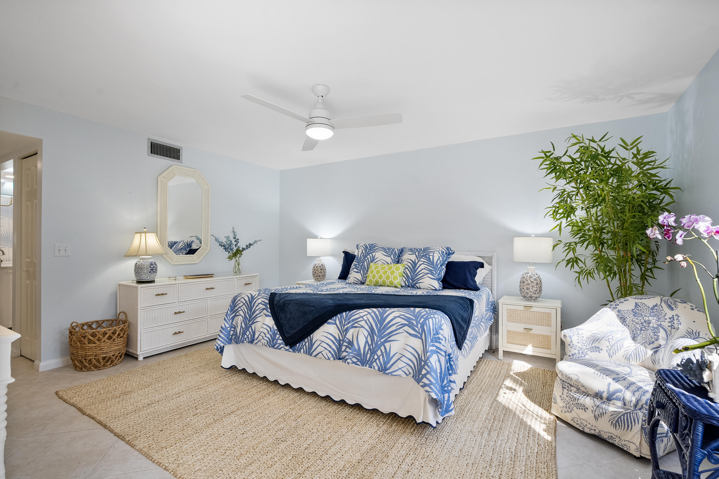 MARINER SANDS CLUB VILLAS CONDO - Residential