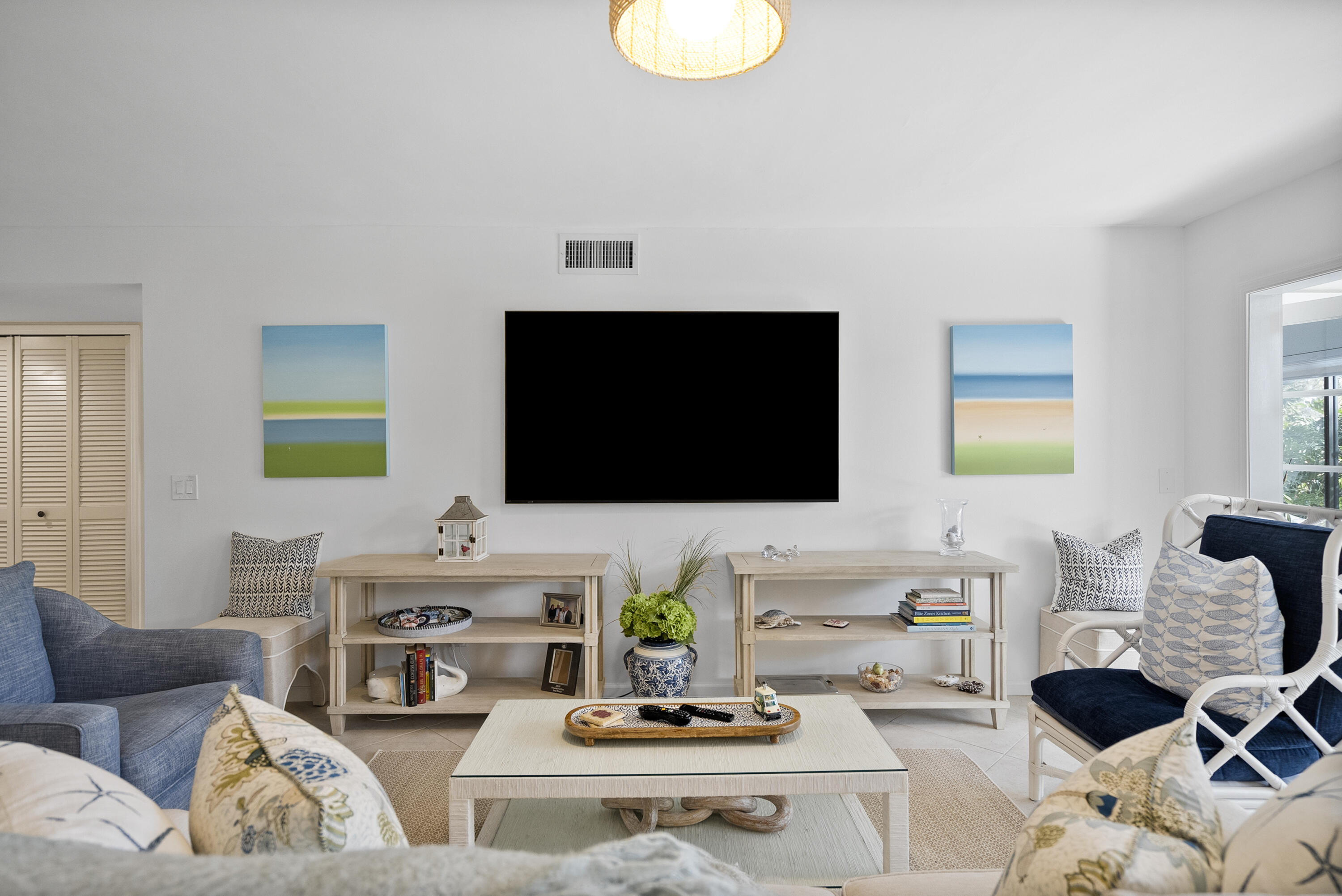 MARINER SANDS CLUB VILLAS CONDO - Residential