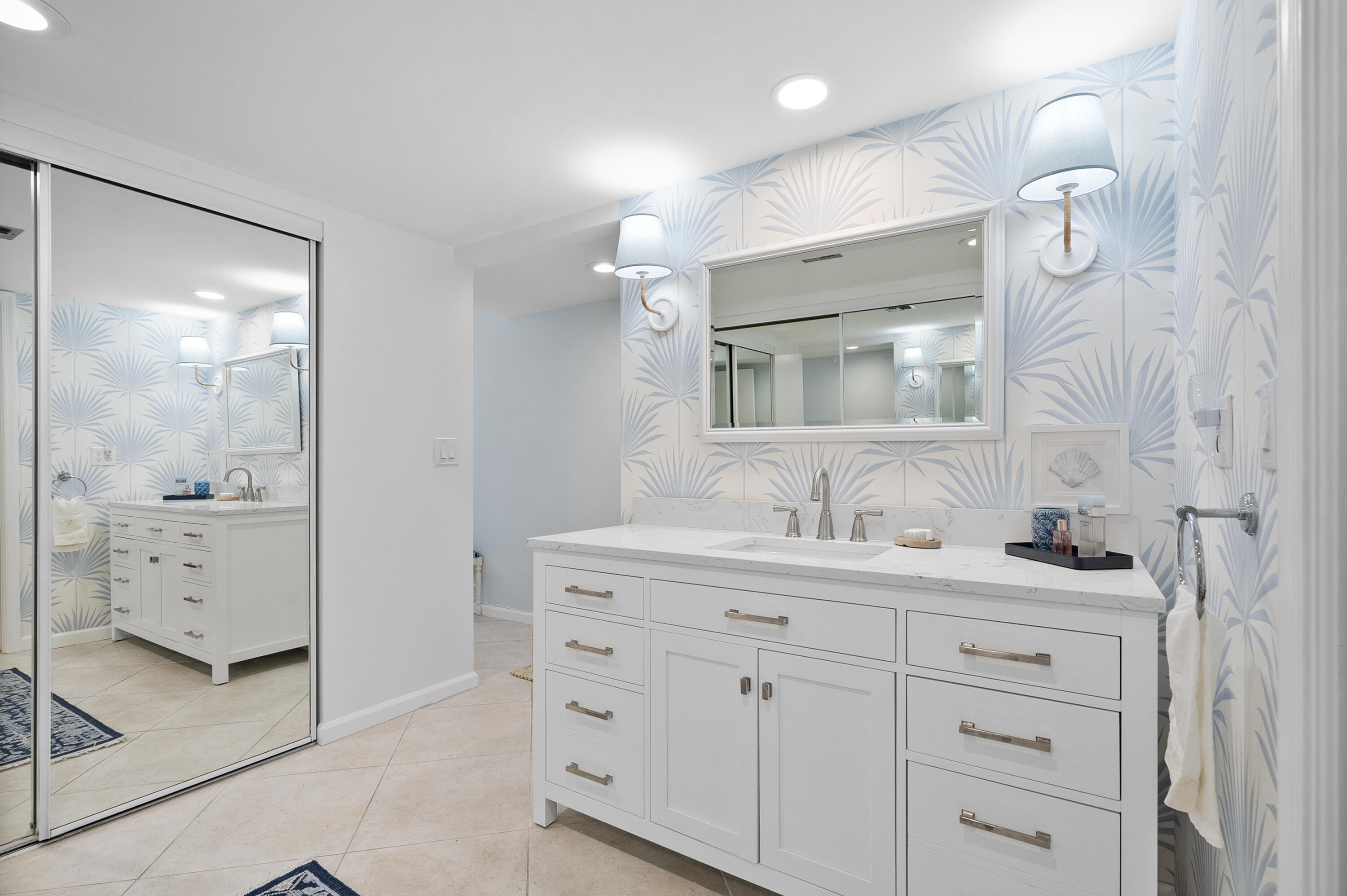 MARINER SANDS CLUB VILLAS CONDO - Residential