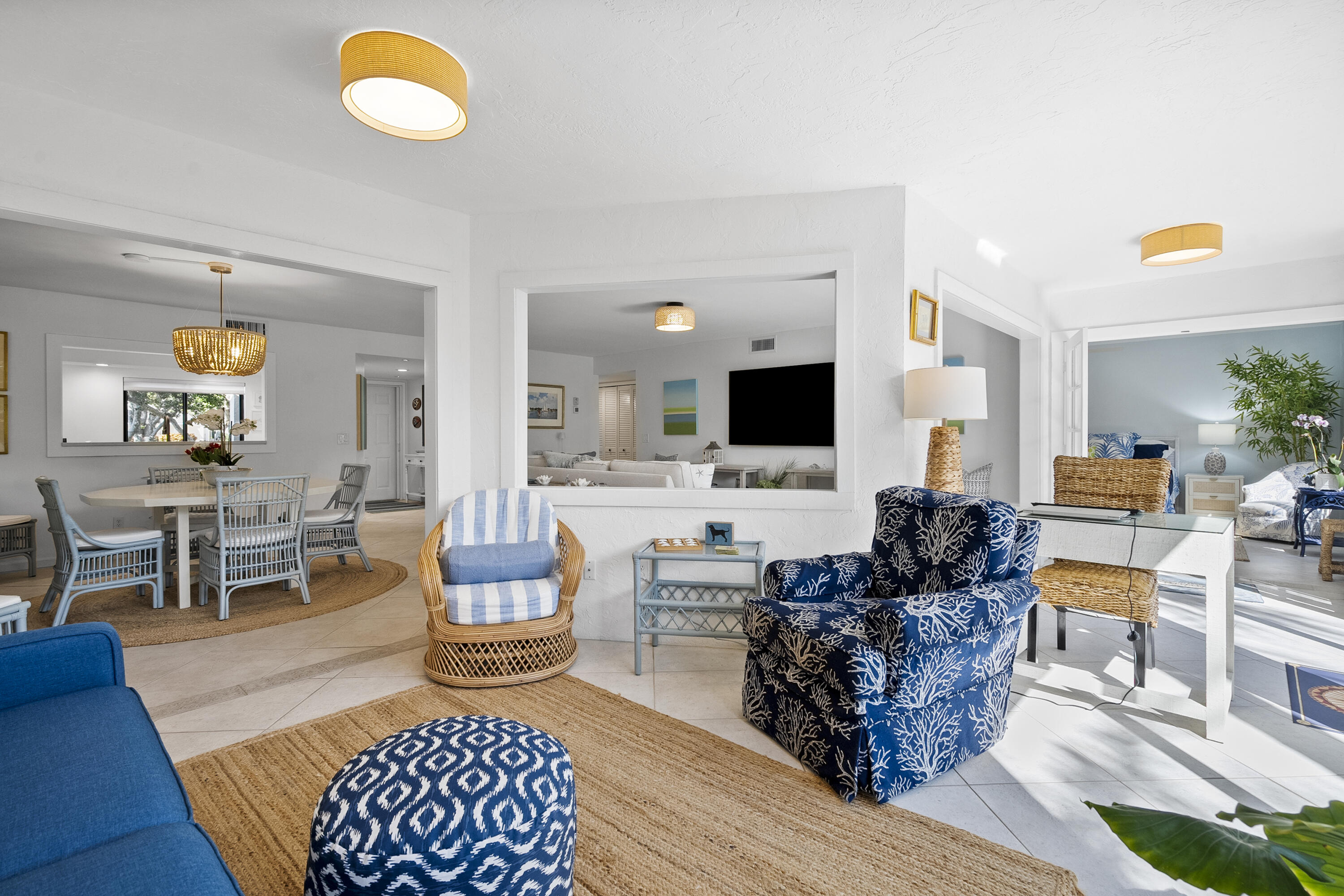 MARINER SANDS CLUB VILLAS CONDO - Residential