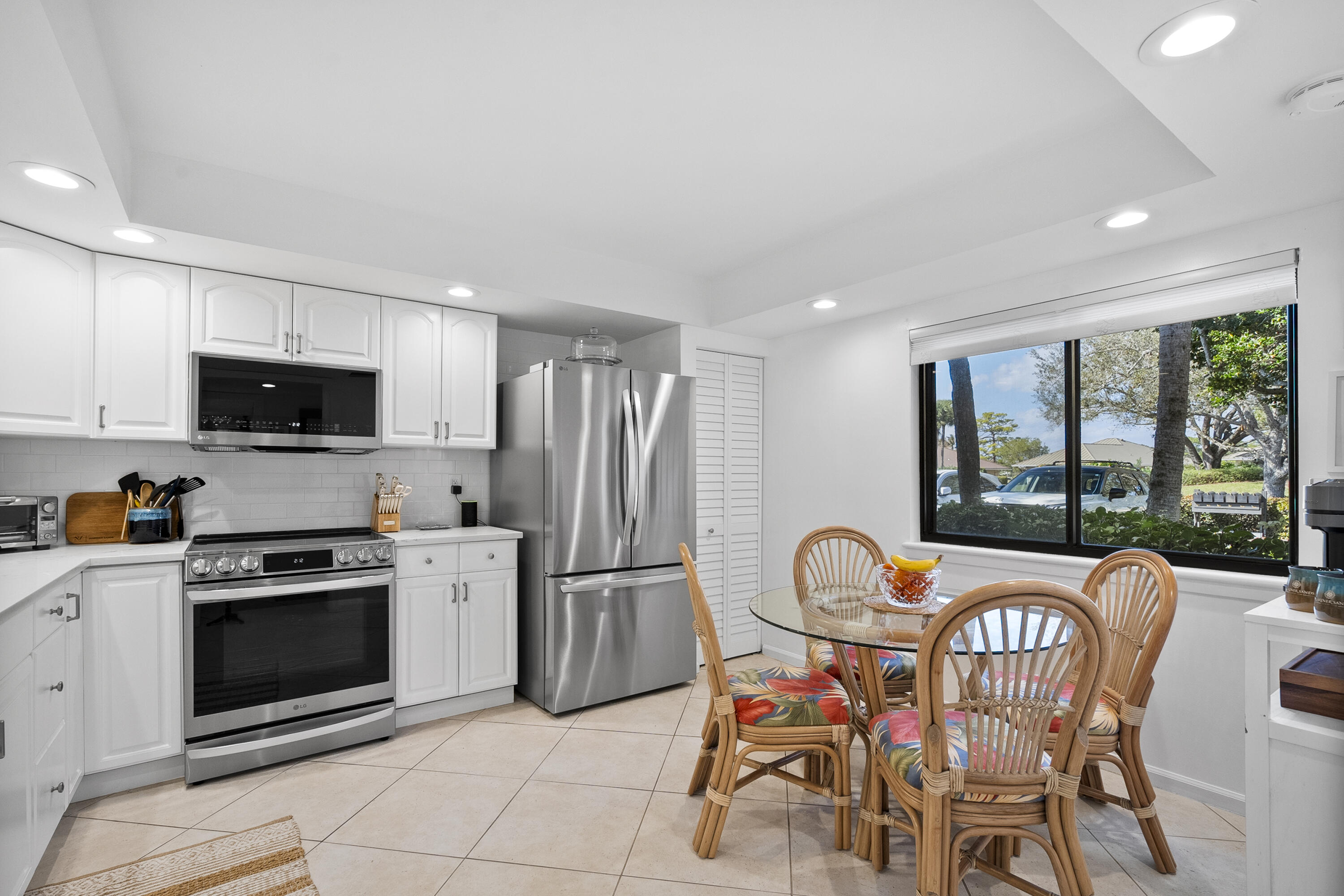 MARINER SANDS CLUB VILLAS CONDO - Residential