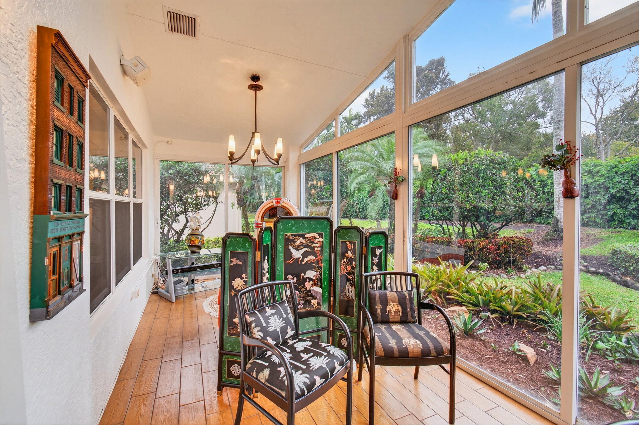 VALENCIA LAKES 1 - Residential