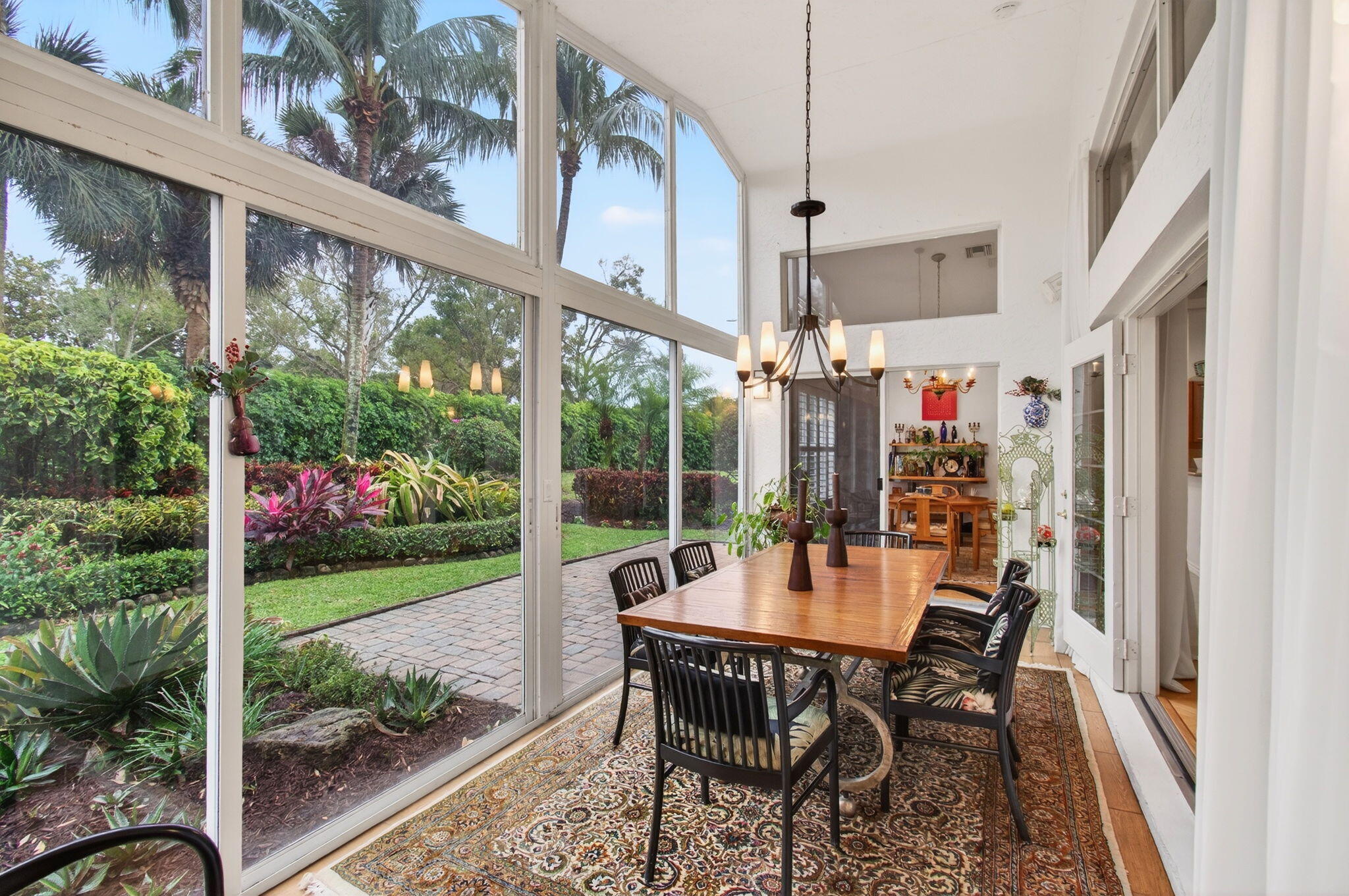 VALENCIA LAKES 1 - Residential