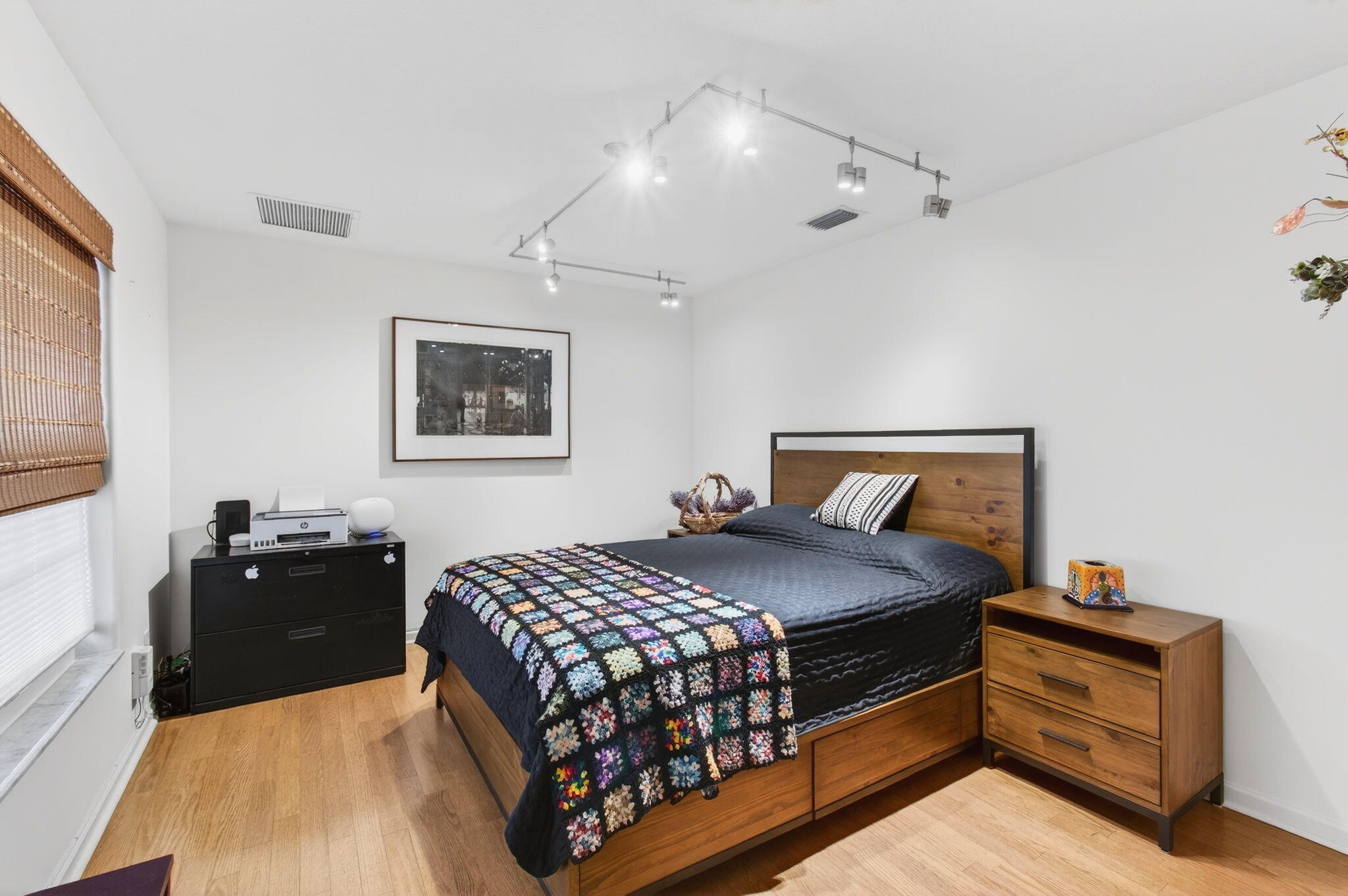 VALENCIA LAKES 1 - Residential