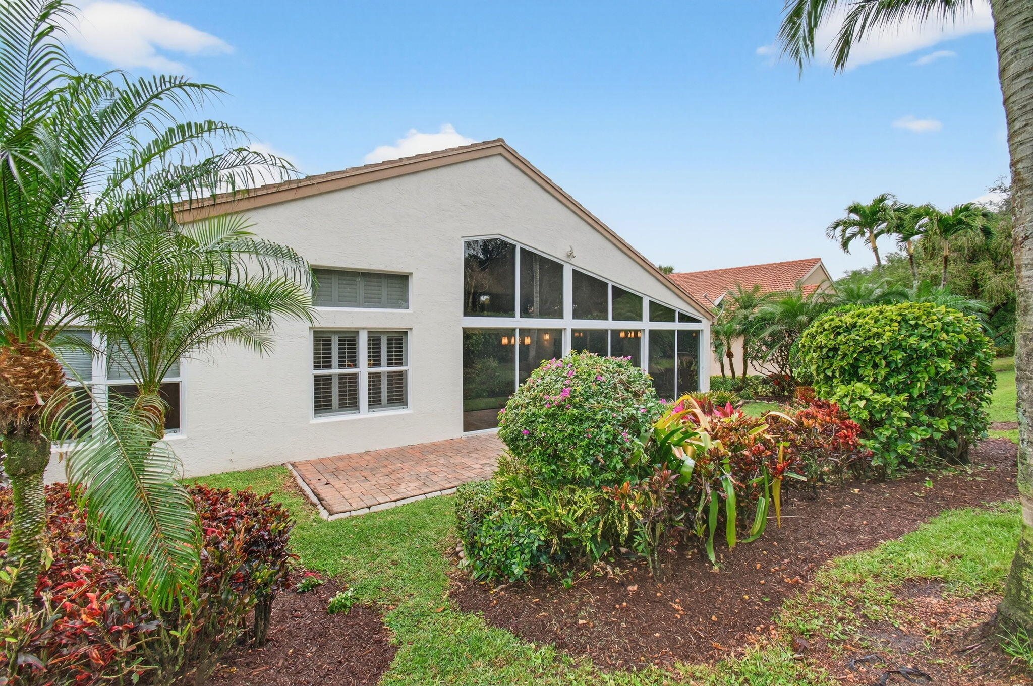 VALENCIA LAKES 1 - Residential