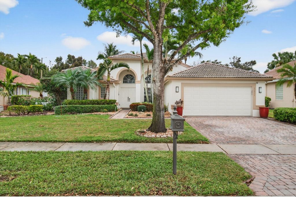 Photo of 11511 Pamplona Boulevard, Boynton Beach, FL 33437 (MLS # R11163224)