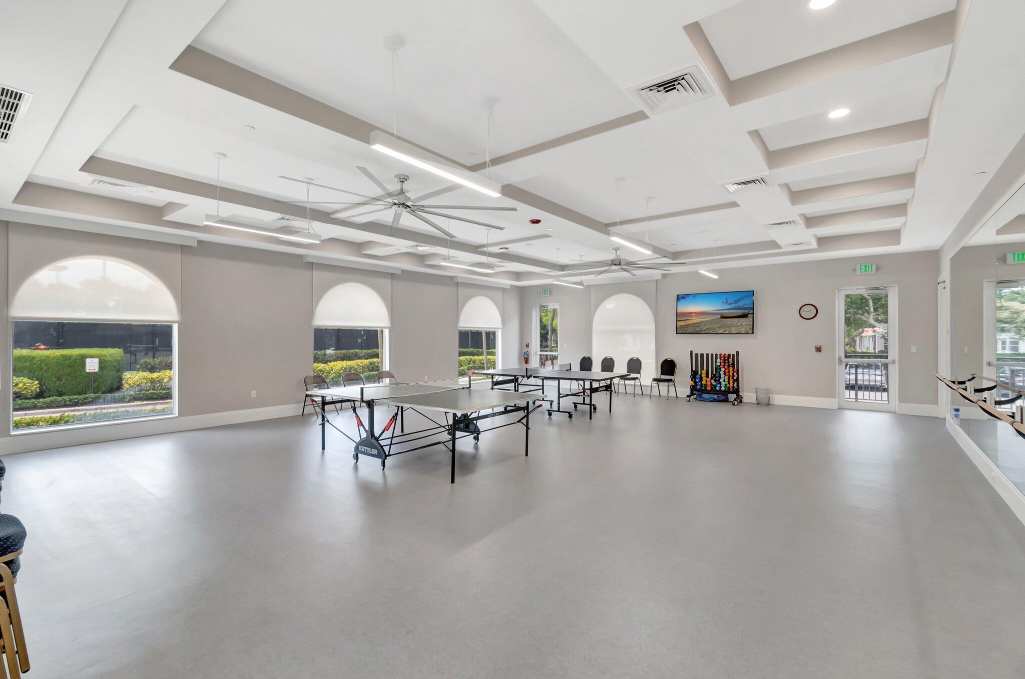 VALENCIA LAKES 1 - Residential