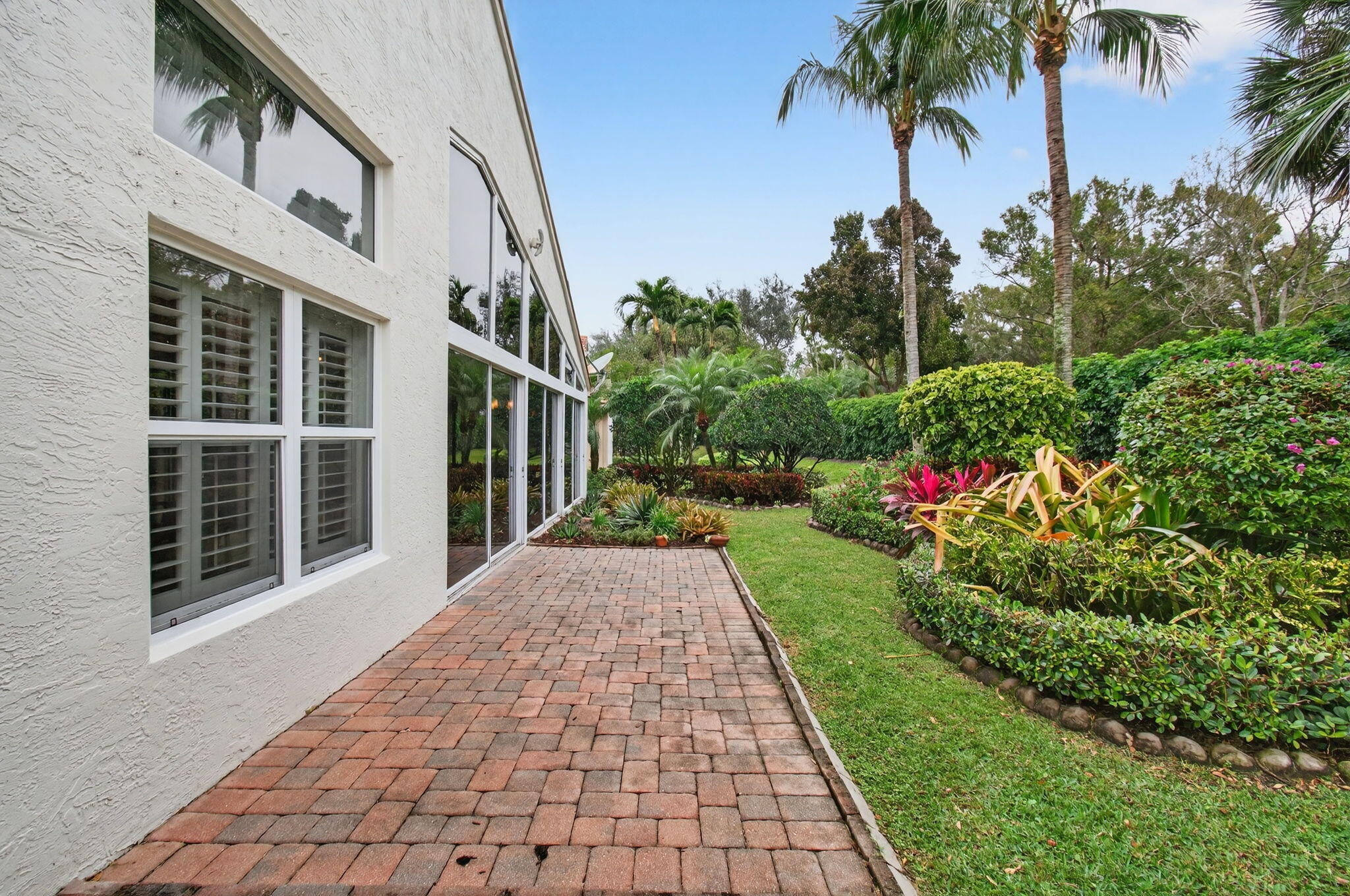 VALENCIA LAKES 1 - Residential