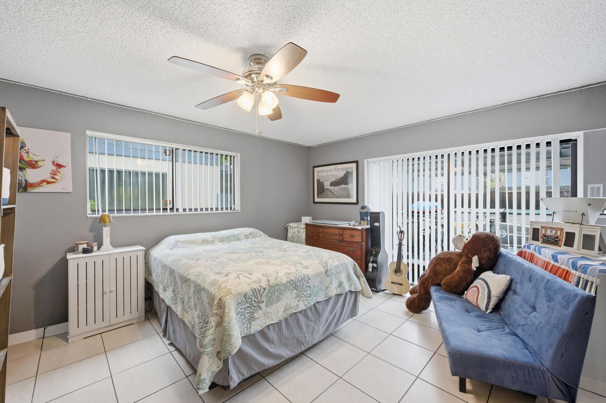 COUNTRY - Residential