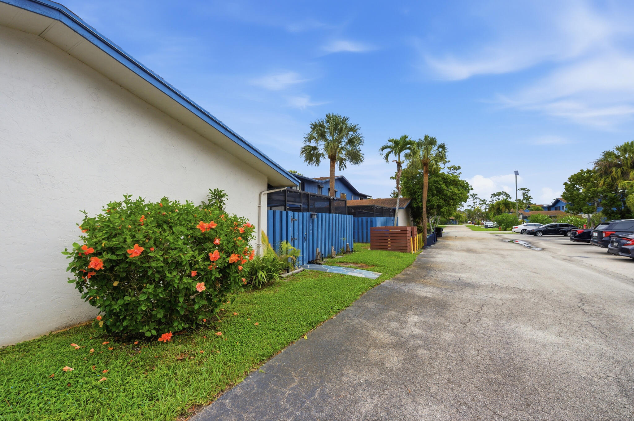 4702 Holly Lake Drive