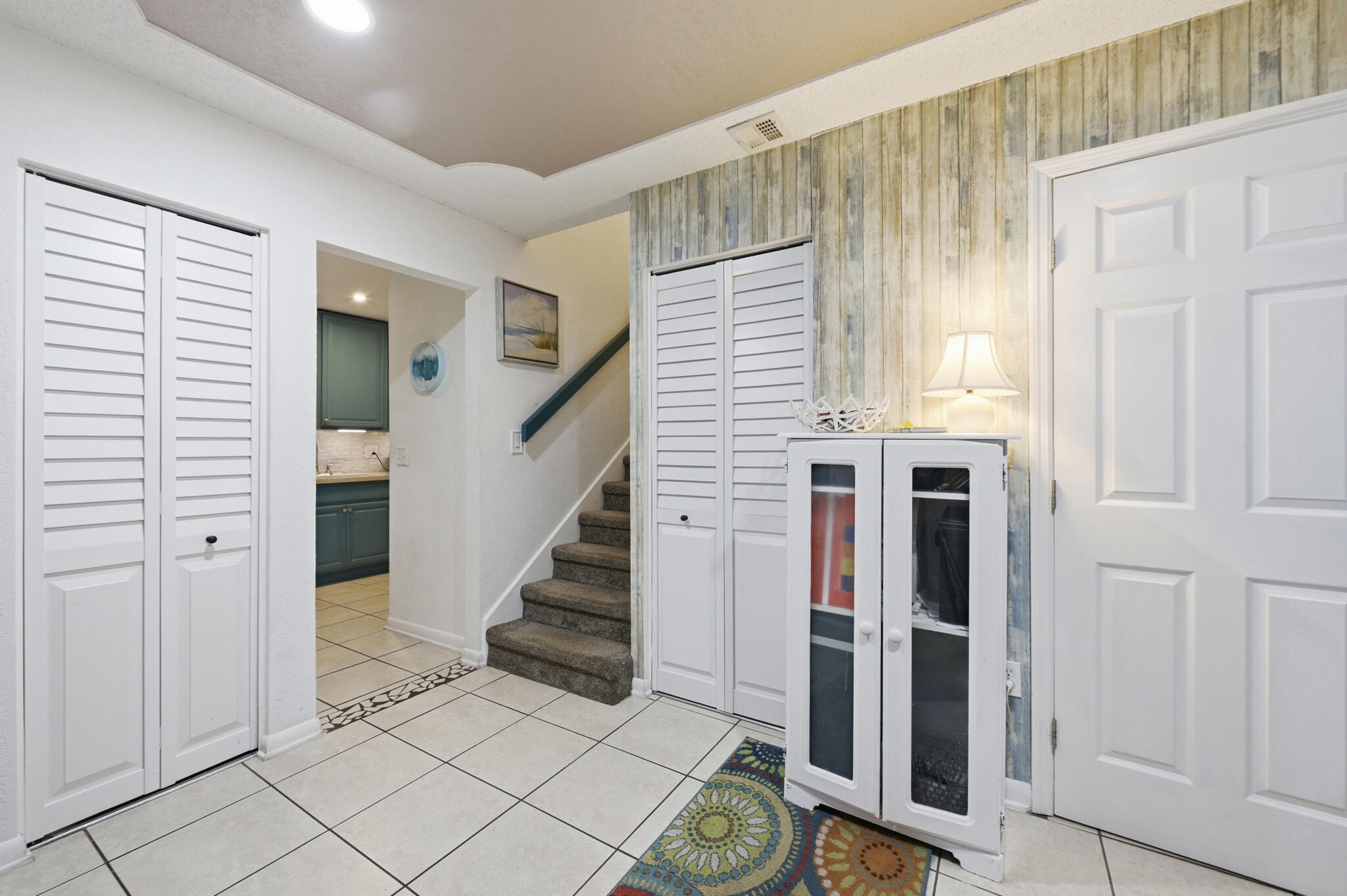 COUNTRY - Residential