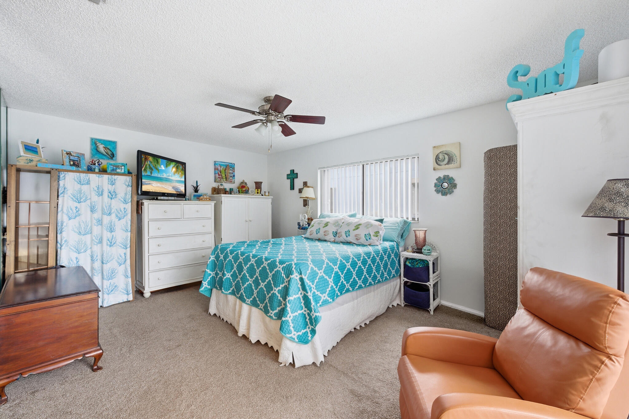 COUNTRY - Residential