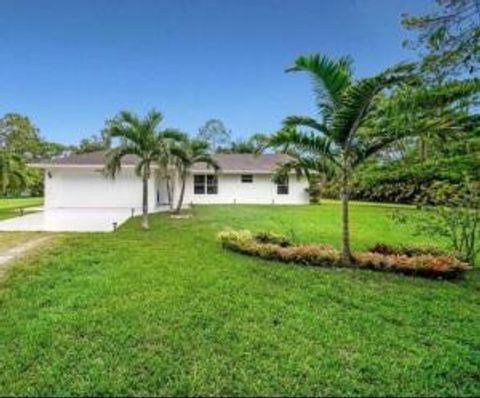 A home in Loxahatchee