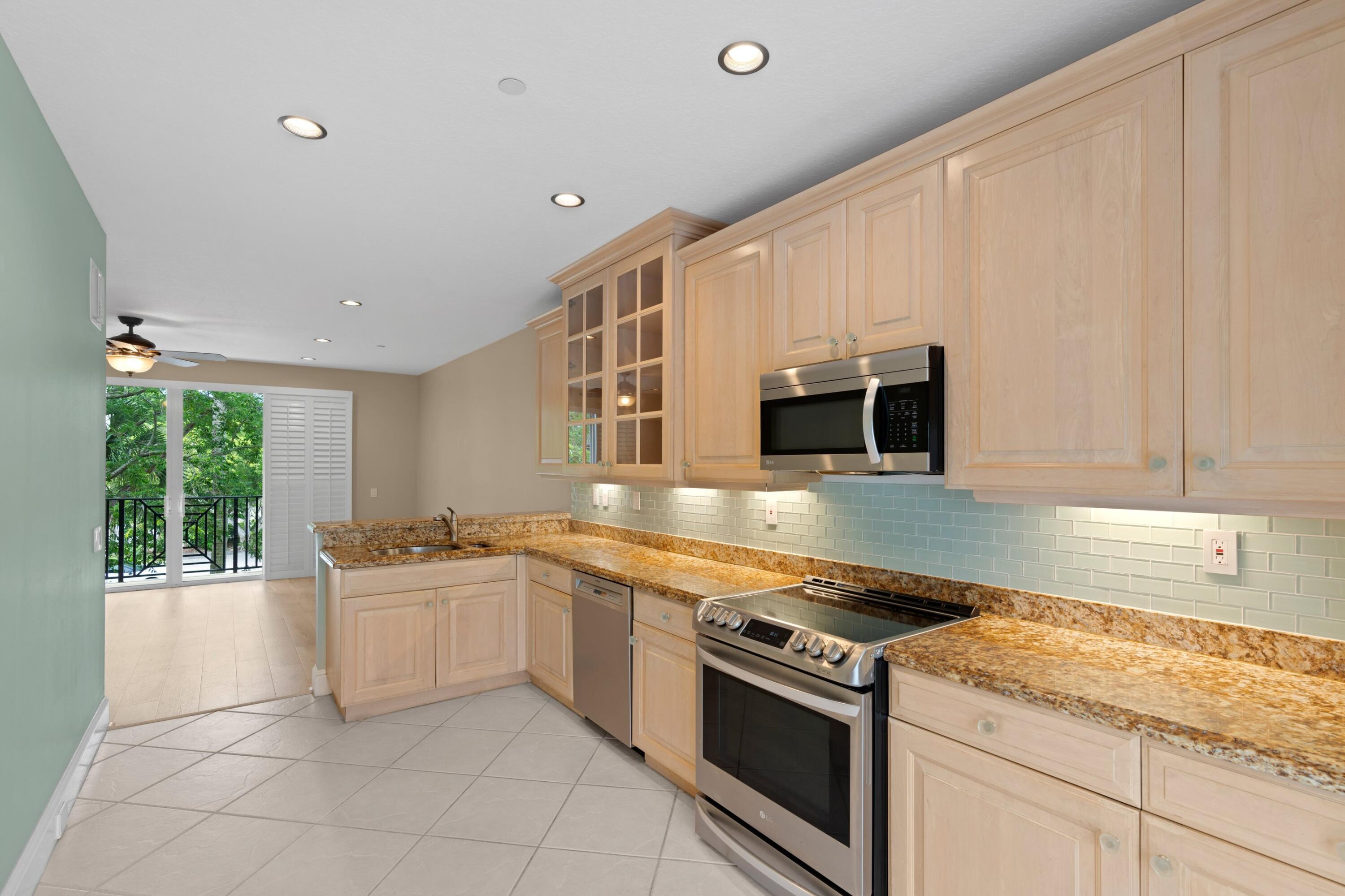 JUNO DUNES - Residential