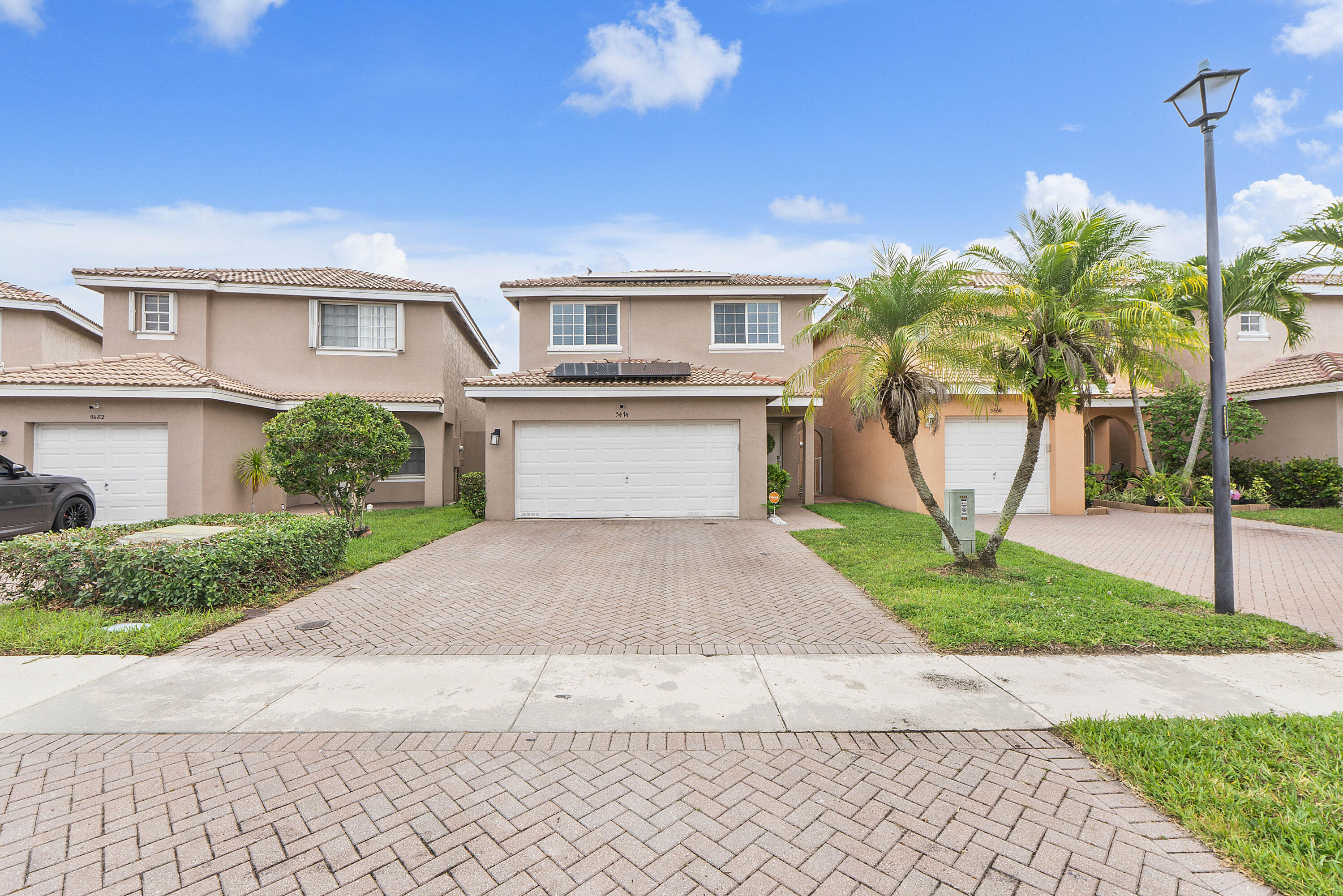 5474 NW 94th Terrace