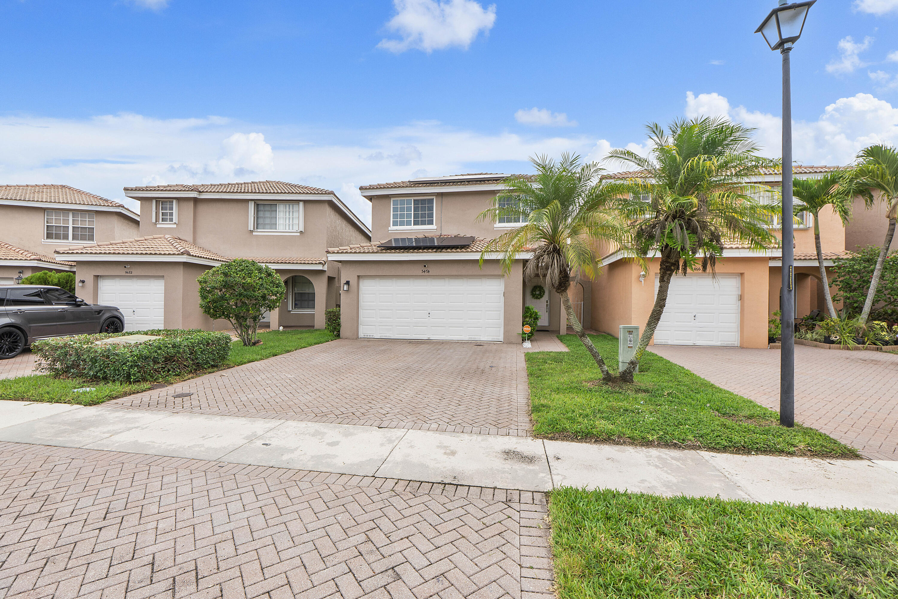 5474 NW 94th Terrace
