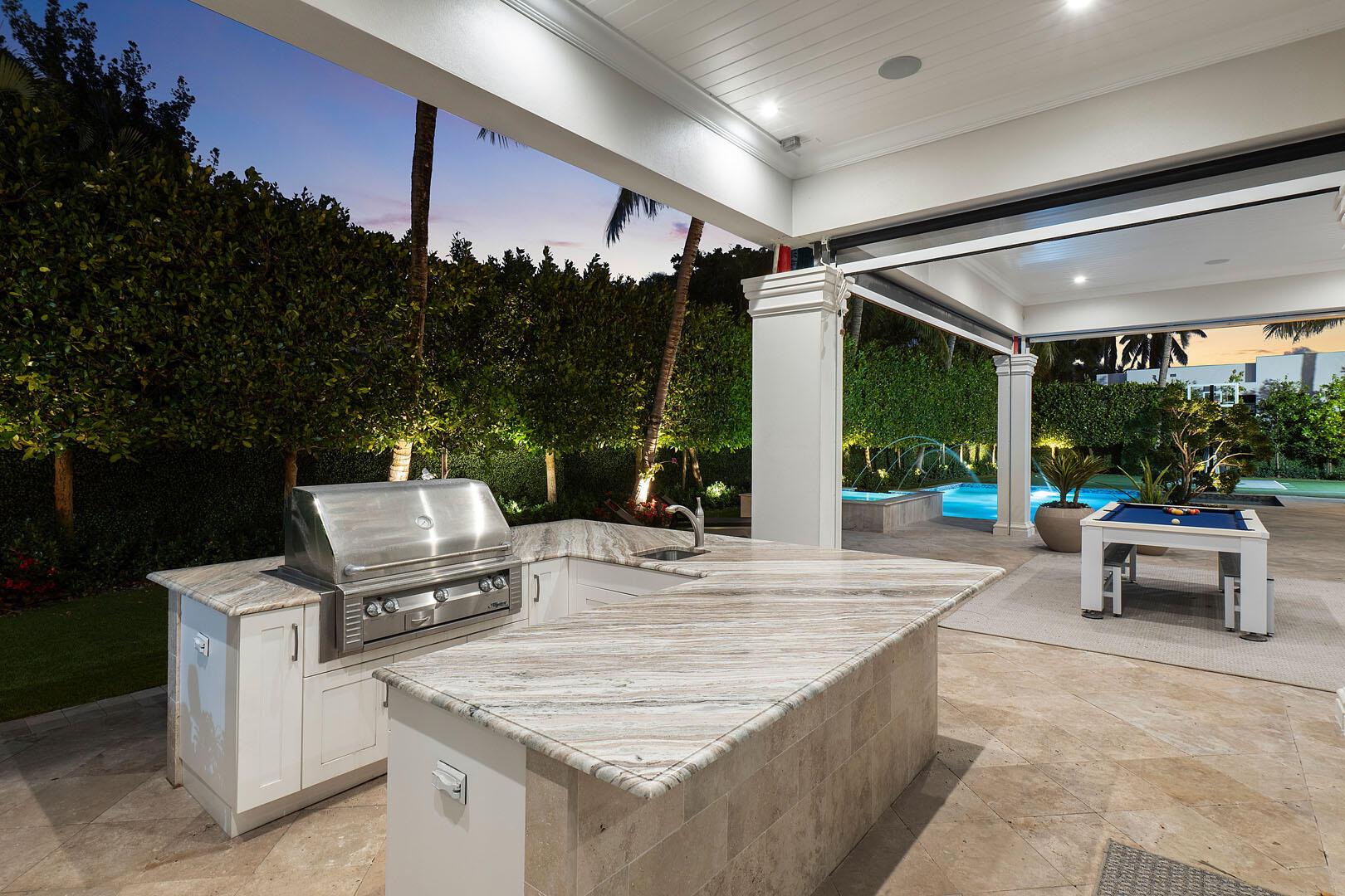 ROYAL PALM YACHT & COUNTR - Residential