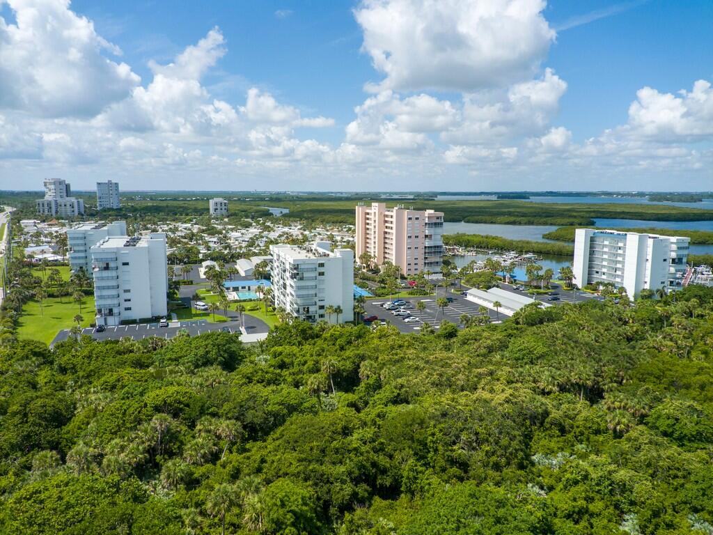OCEAN HARBOUR TOWER CONDOMINIUM E - Residential