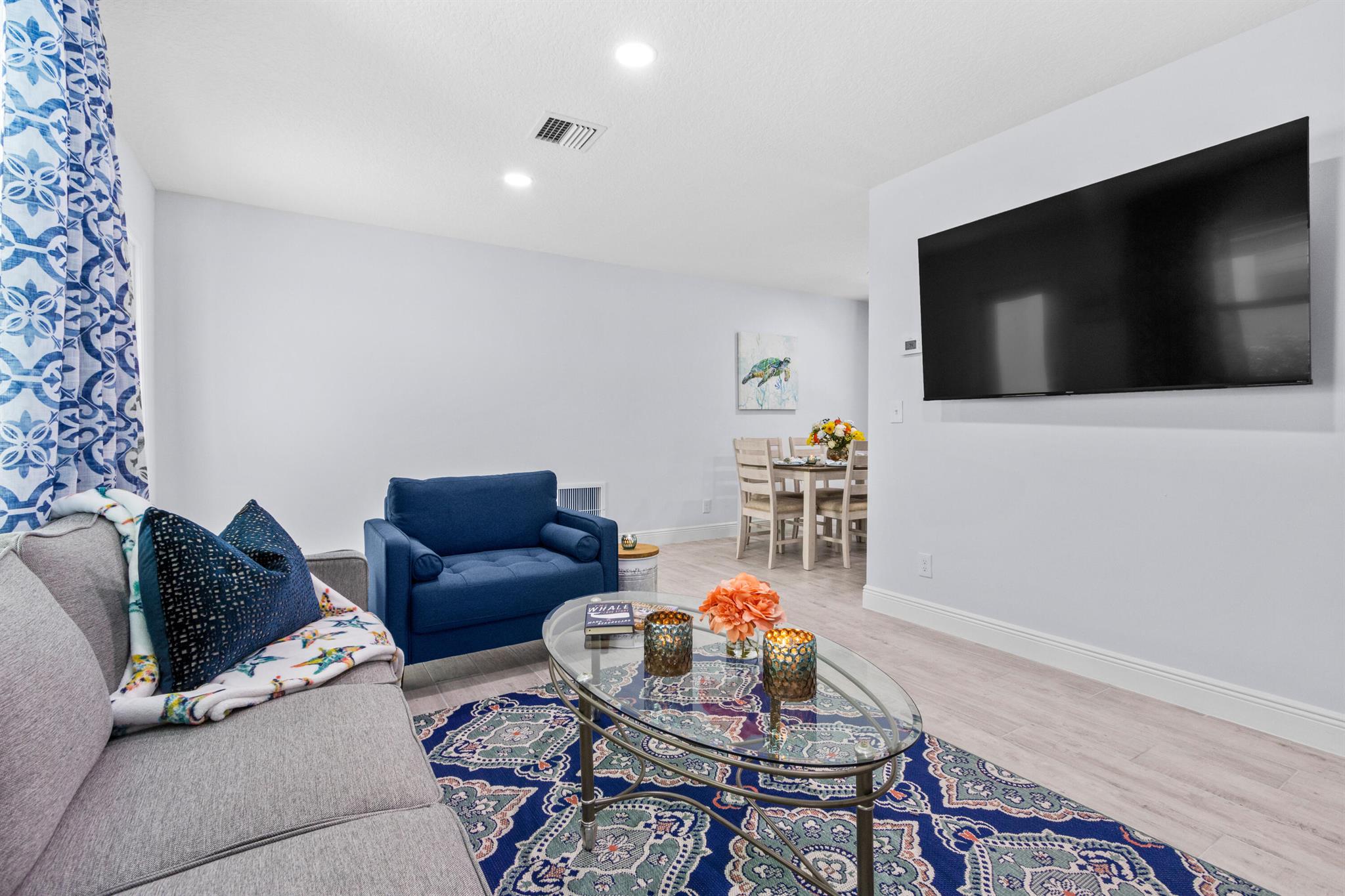 711 S Ocean Drive