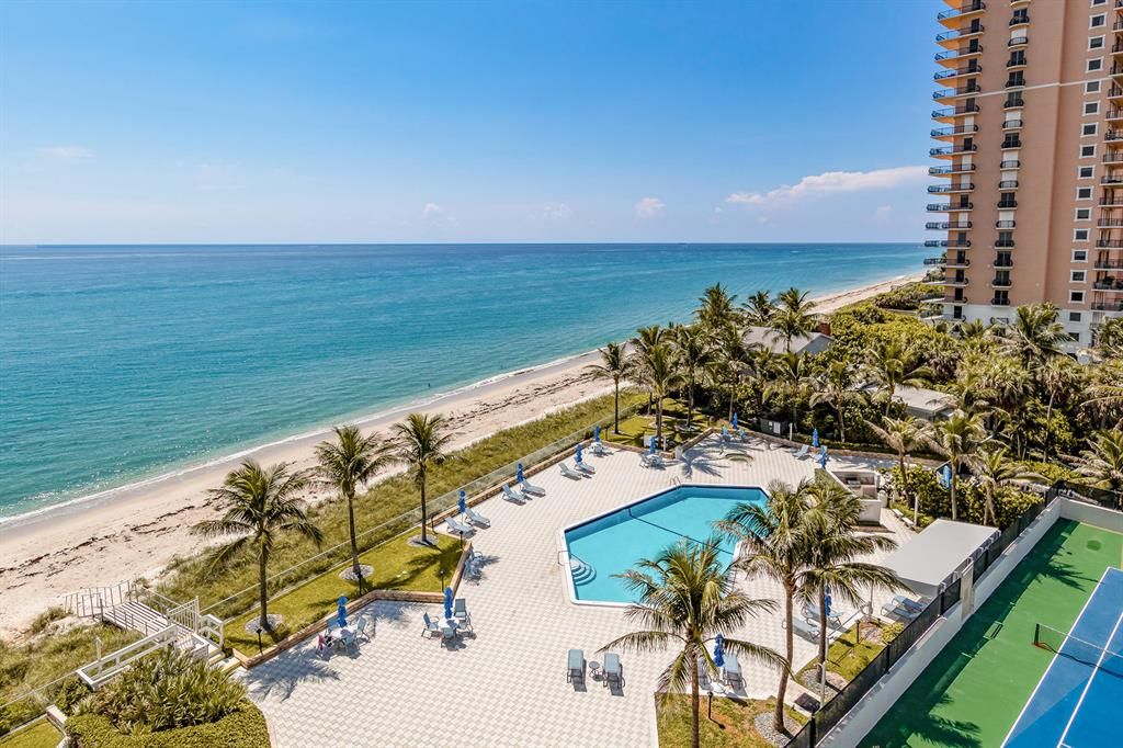 Photo of 5200 N Ocean Drive Dr #704, Singer Island, FL 33404 (MLS # R10638297)