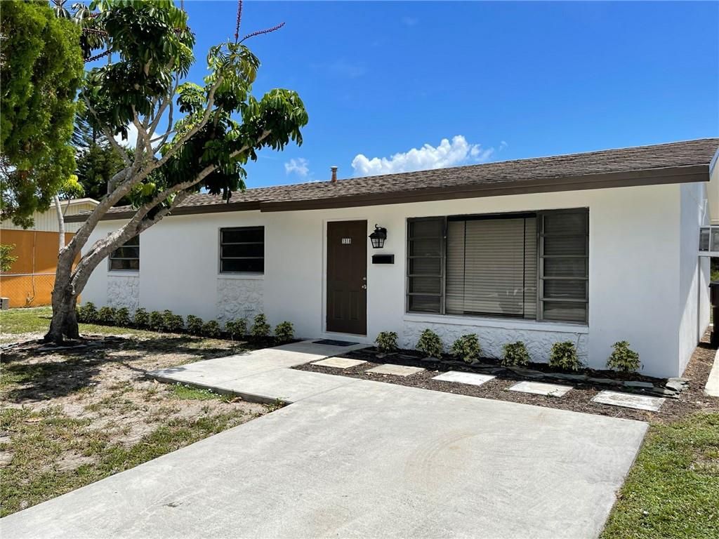 Photo of 1318 13th St St, West Palm Beach, FL 33401 (MLS # F10342834)
