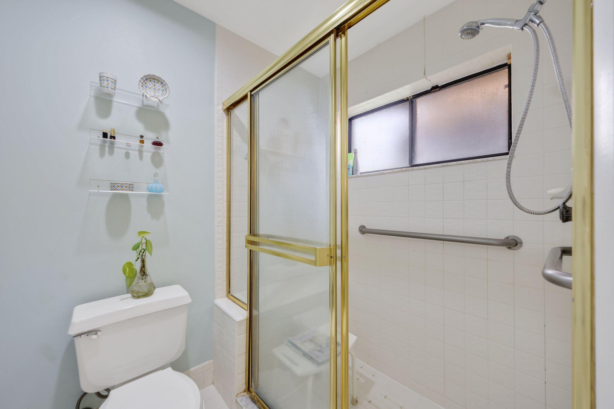 ABERDEEN 12 - Residential