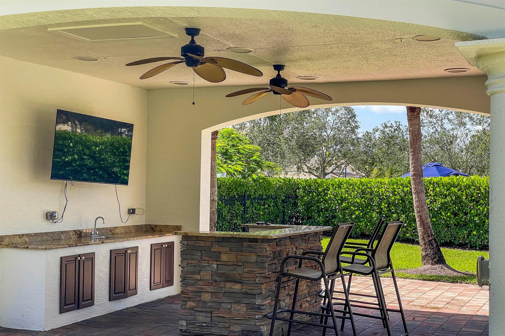 RIALTO - Residential Lease